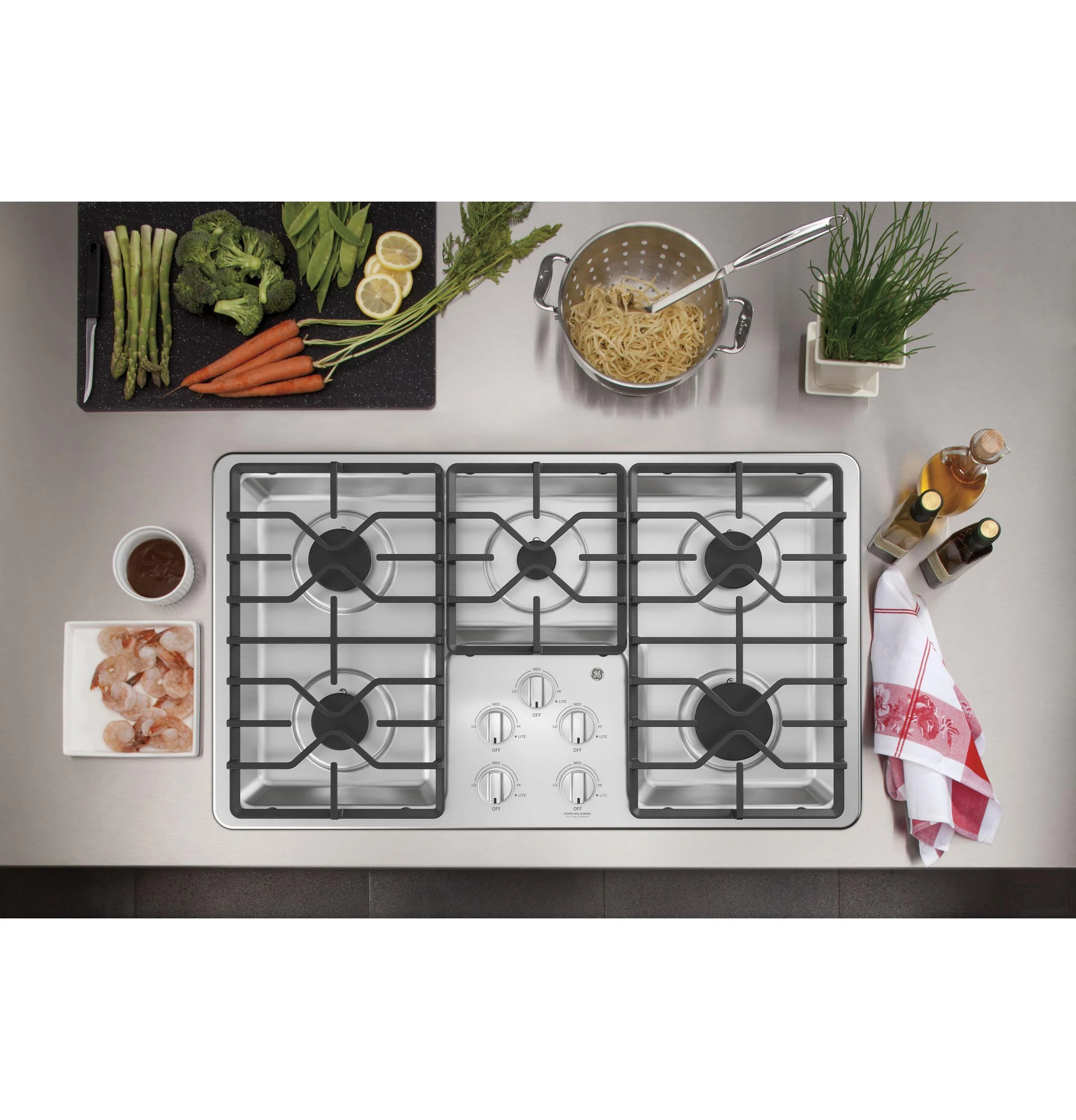 JGP3036SLSS GE® 36" Built-In Gas Cooktop with Dishwasher-Safe Grates - Image 2