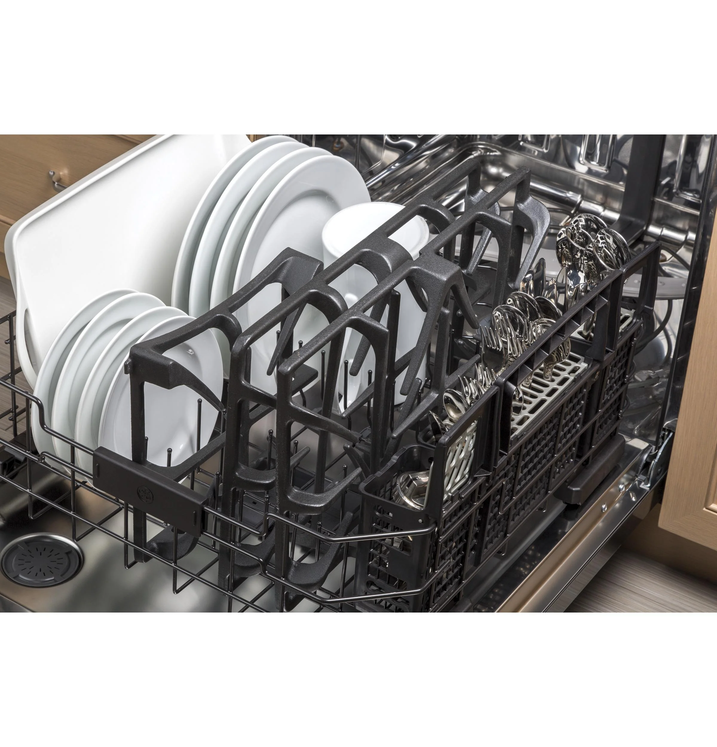 JGP5030SLSS GE® 30" Built-In Gas Cooktop with 5 Burners and Dishwasher Safe Grates - Image 3