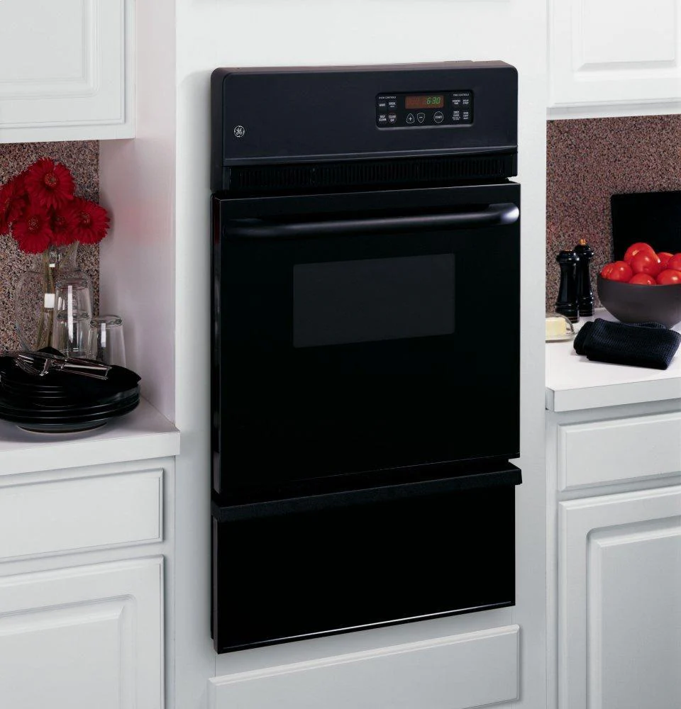 GE® 24" Built-In Gas Oven - Image 2