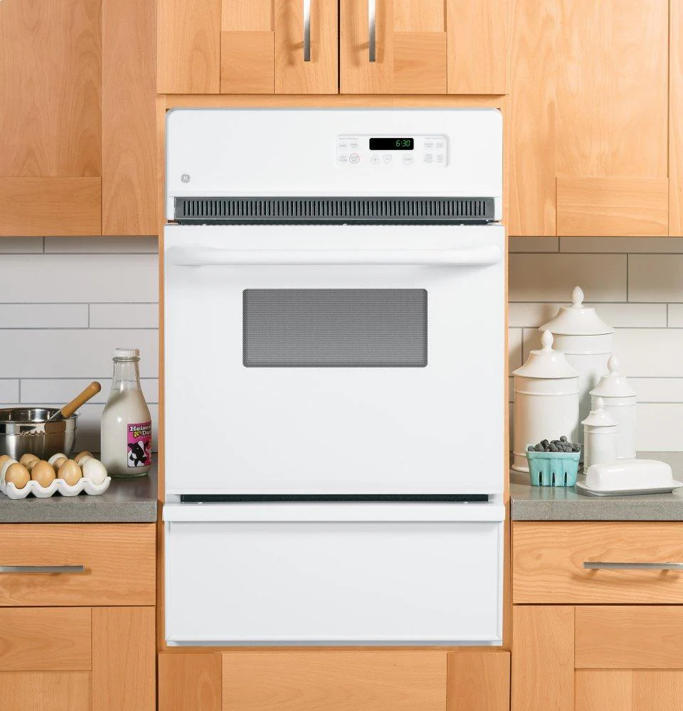 GE® 24" Built-In Gas Oven - Image 2