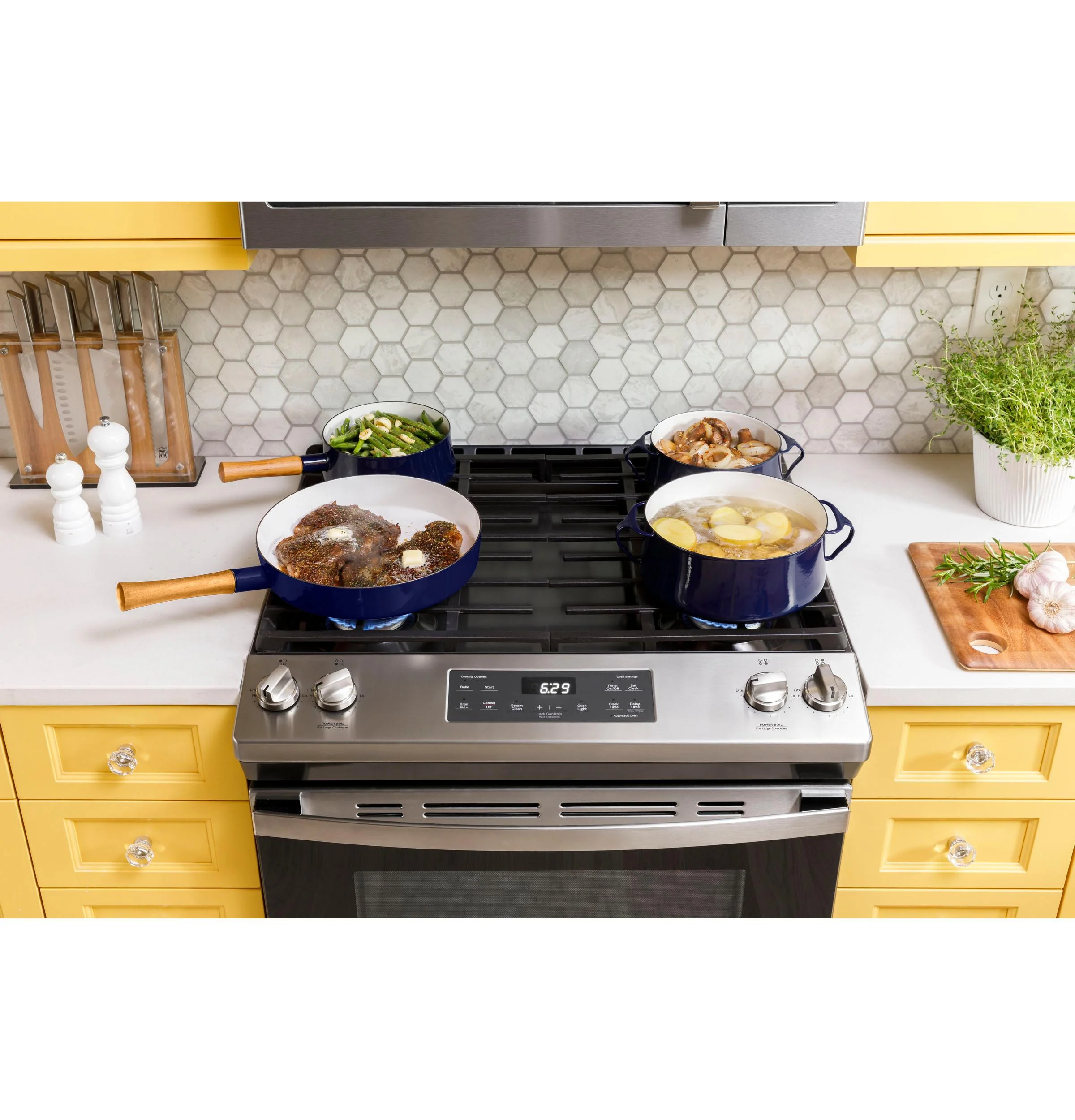 GE® 30" Slide-In Front Control Gas Range - Image 7