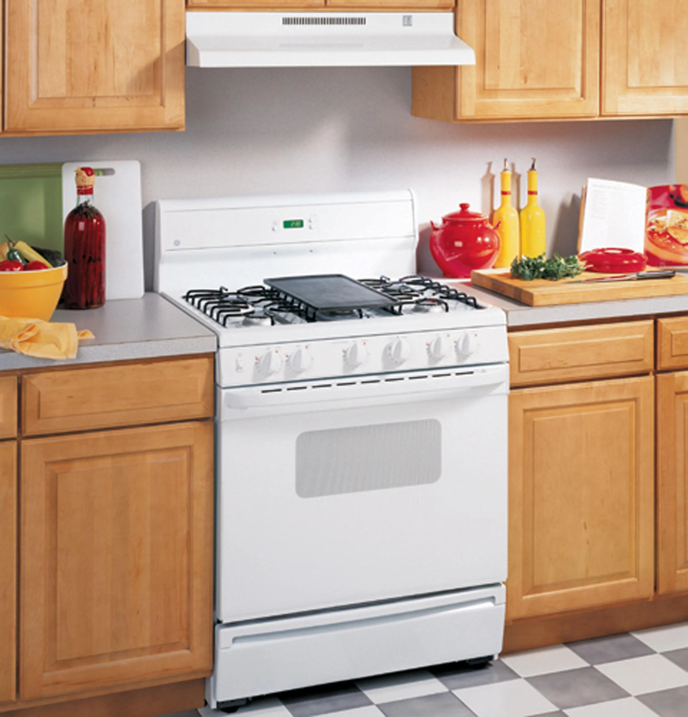 JN327HWW GE® Non-Vented Standard Range Hood - Image 2