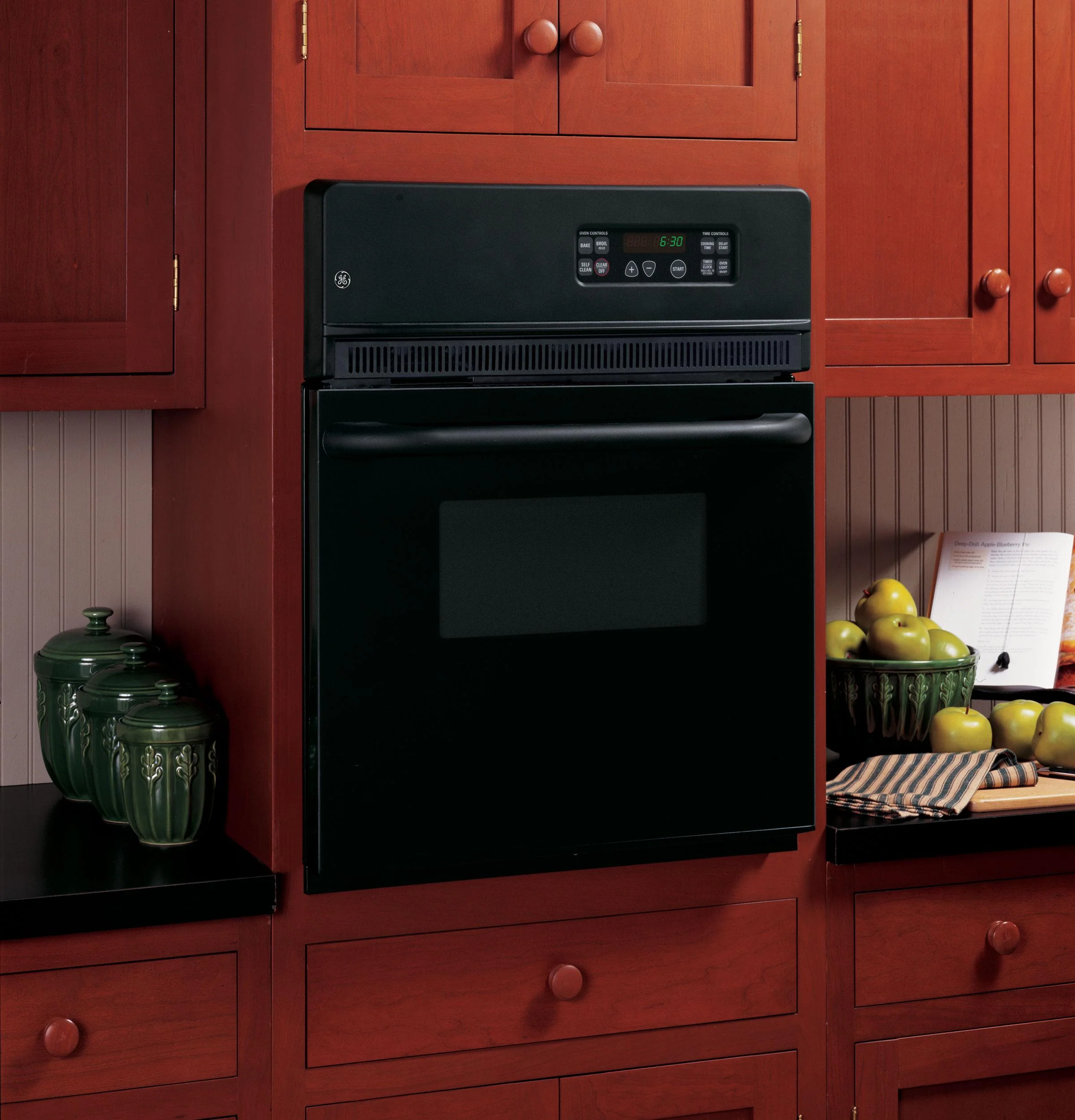 JRP20BJBB GE® 24" Electric Single Self-Cleaning Wall Oven - Image 2