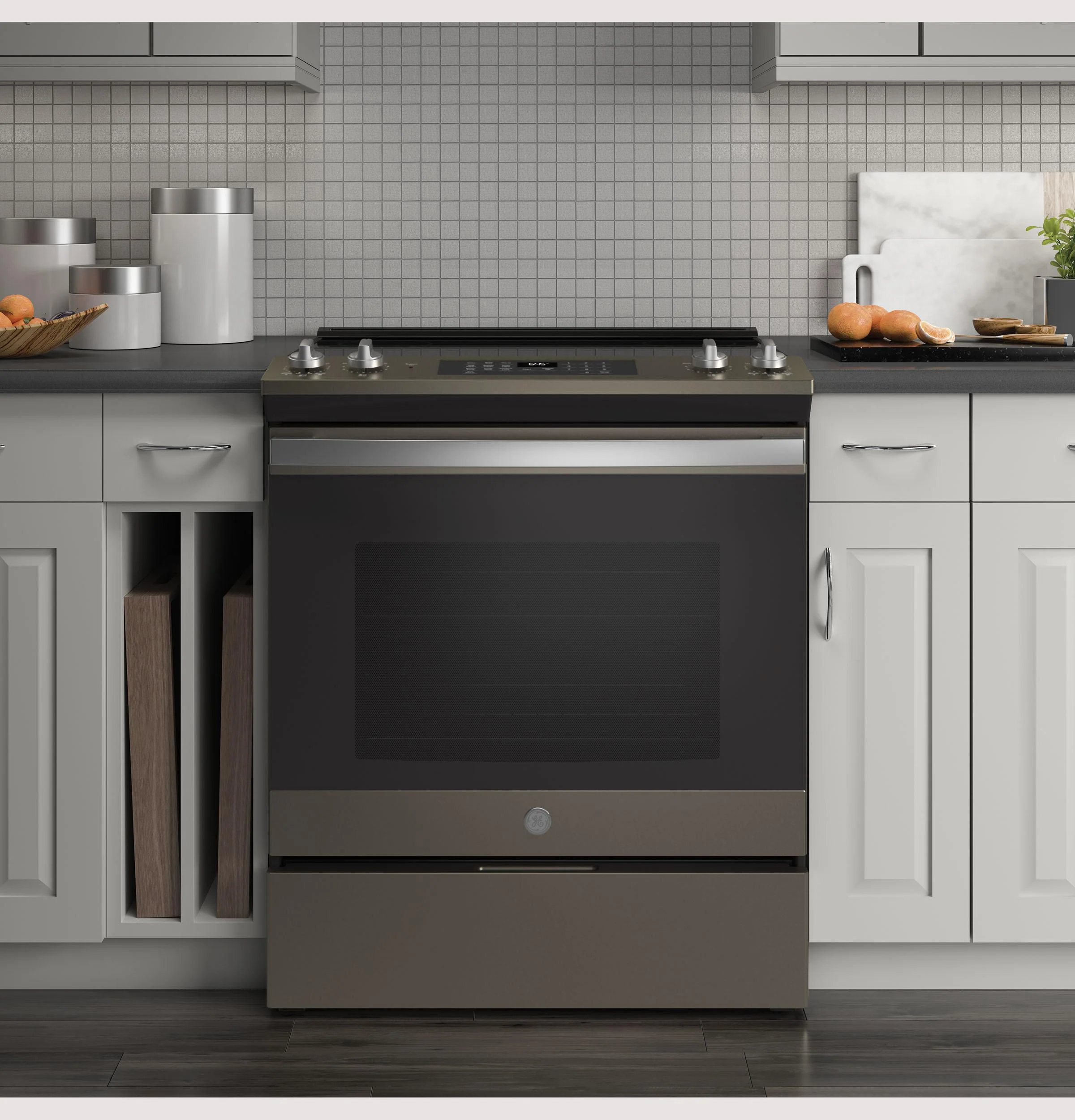 GE® 30" Slide-In Electric Range - Image 5