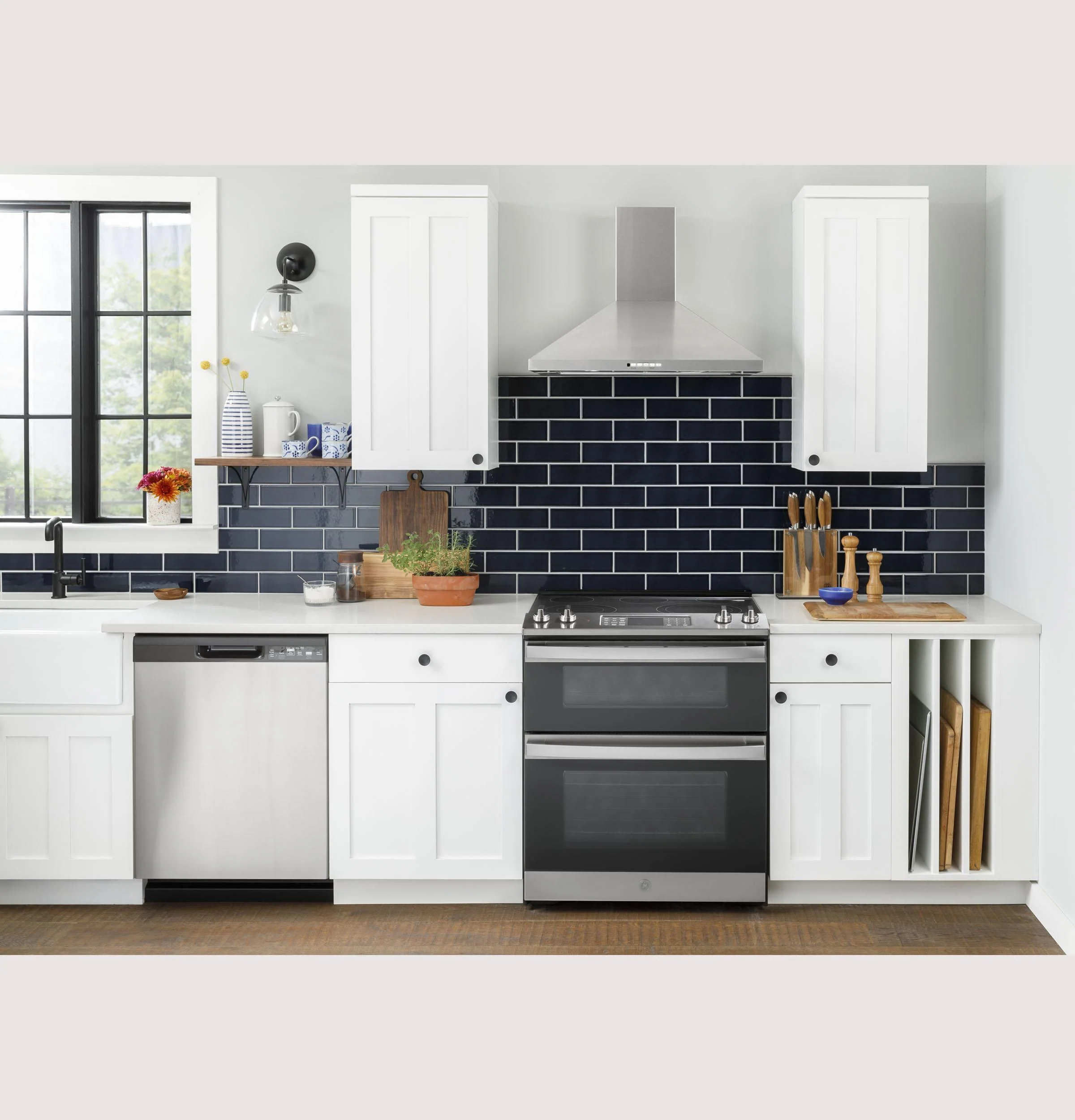 JSS86SPSS GE 30" Slide-In Electric Convection Double Oven Range - Image 18