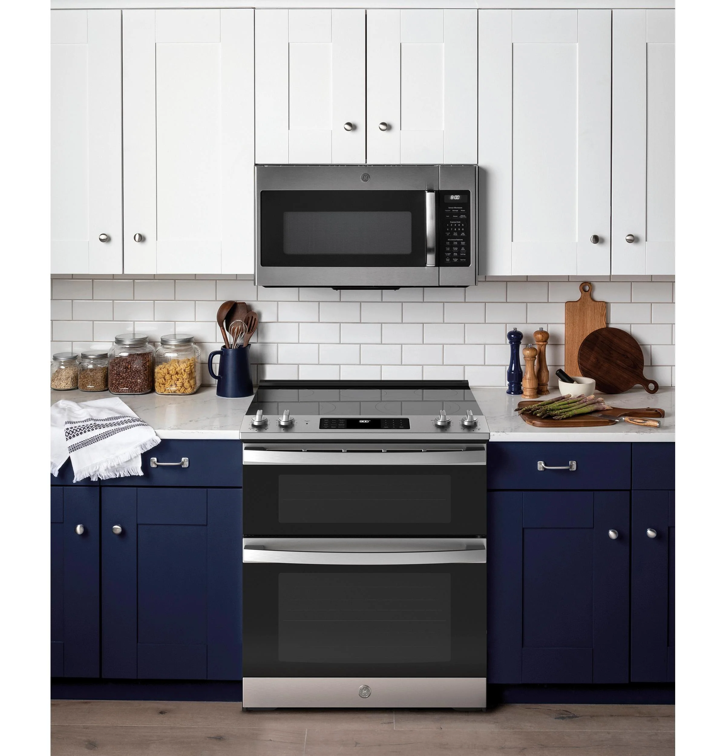 JSS86SPSS GE 30" Slide-In Electric Convection Double Oven Range - Image 6
