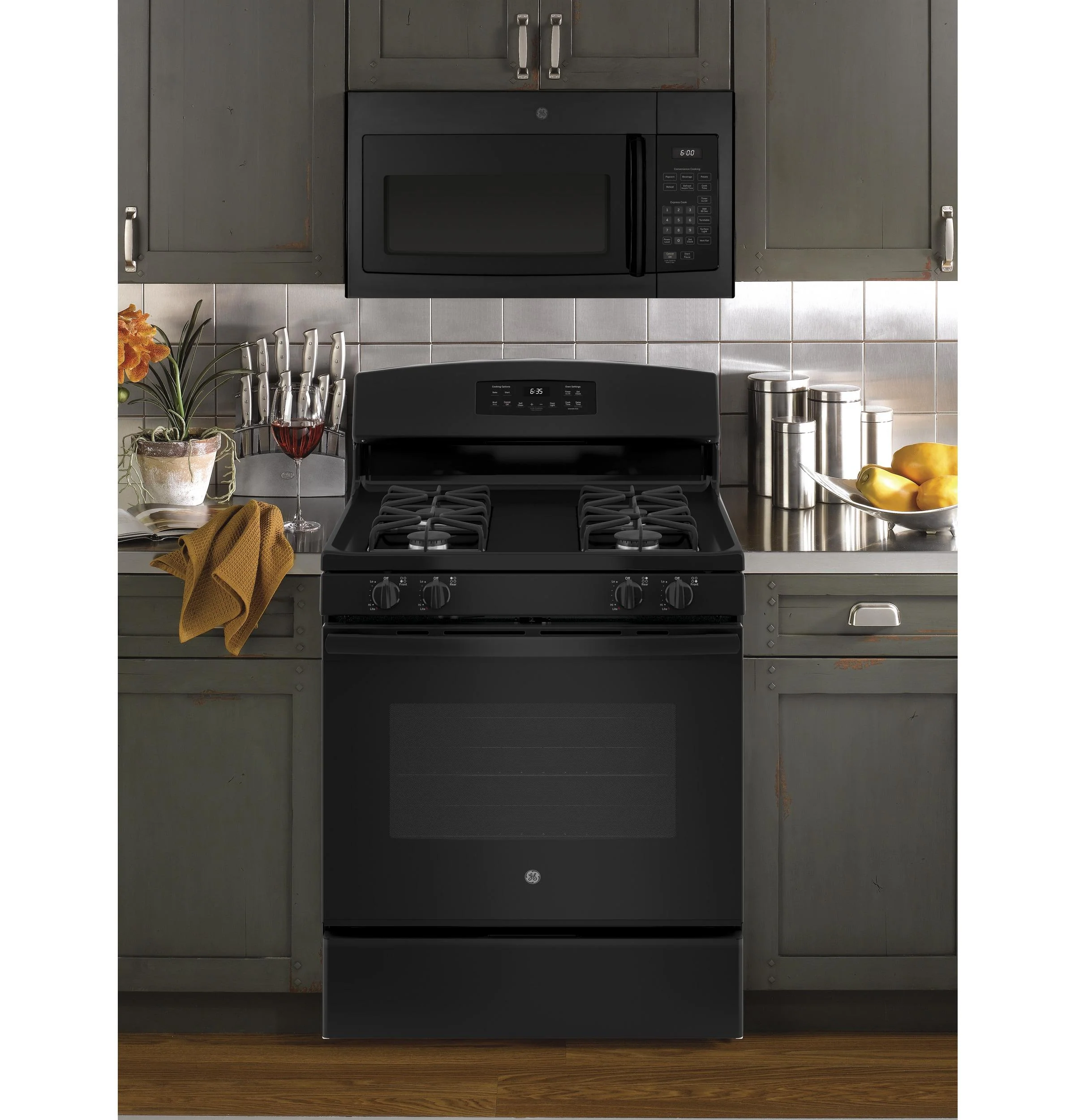JVM3160DFBB GE® 1.6 Cu. Ft. Over-the-Range Microwave Oven - Image 4