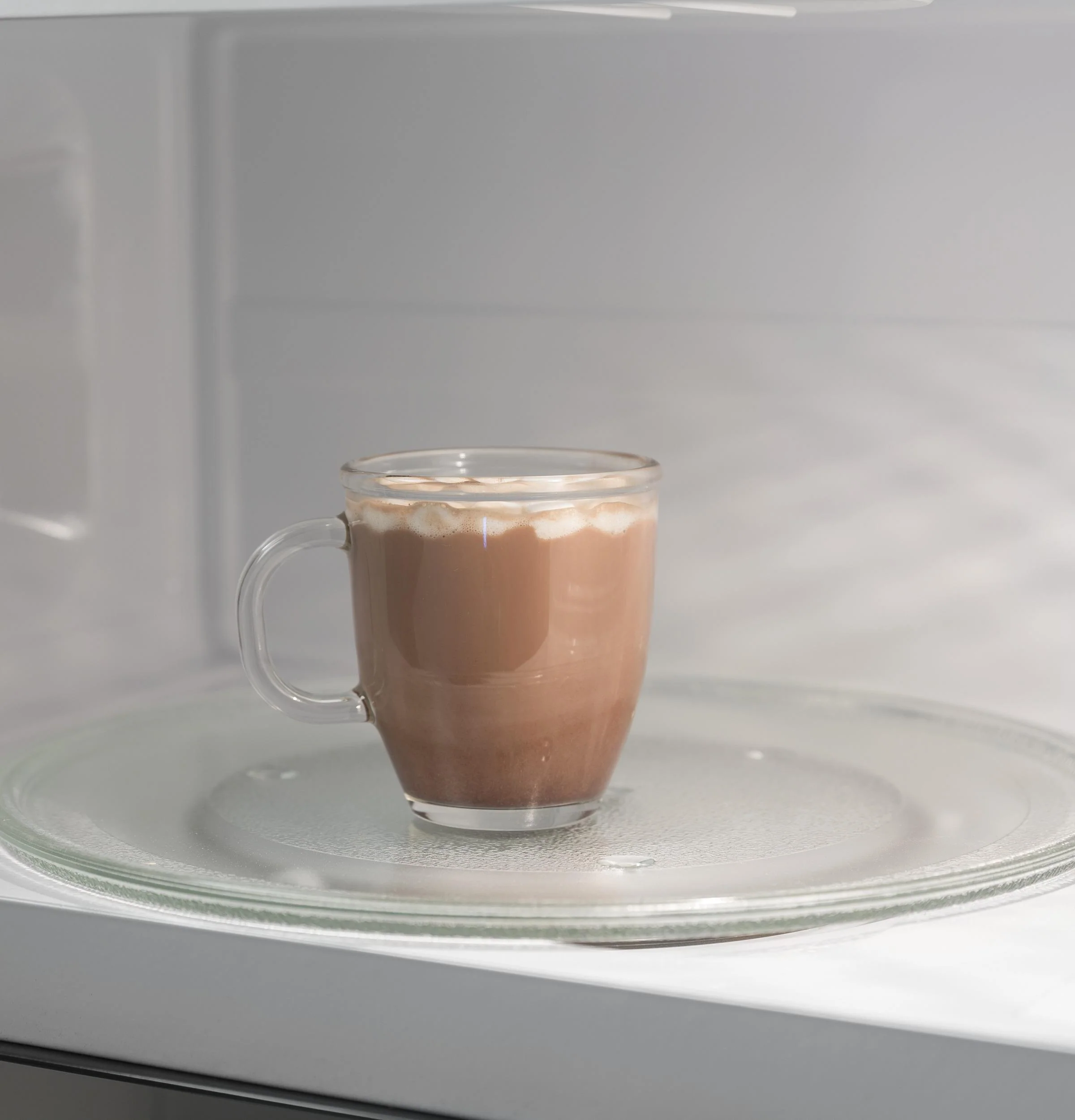 GE® 1.7 Cu. Ft. Over-the-Range Microwave Oven - Image 7