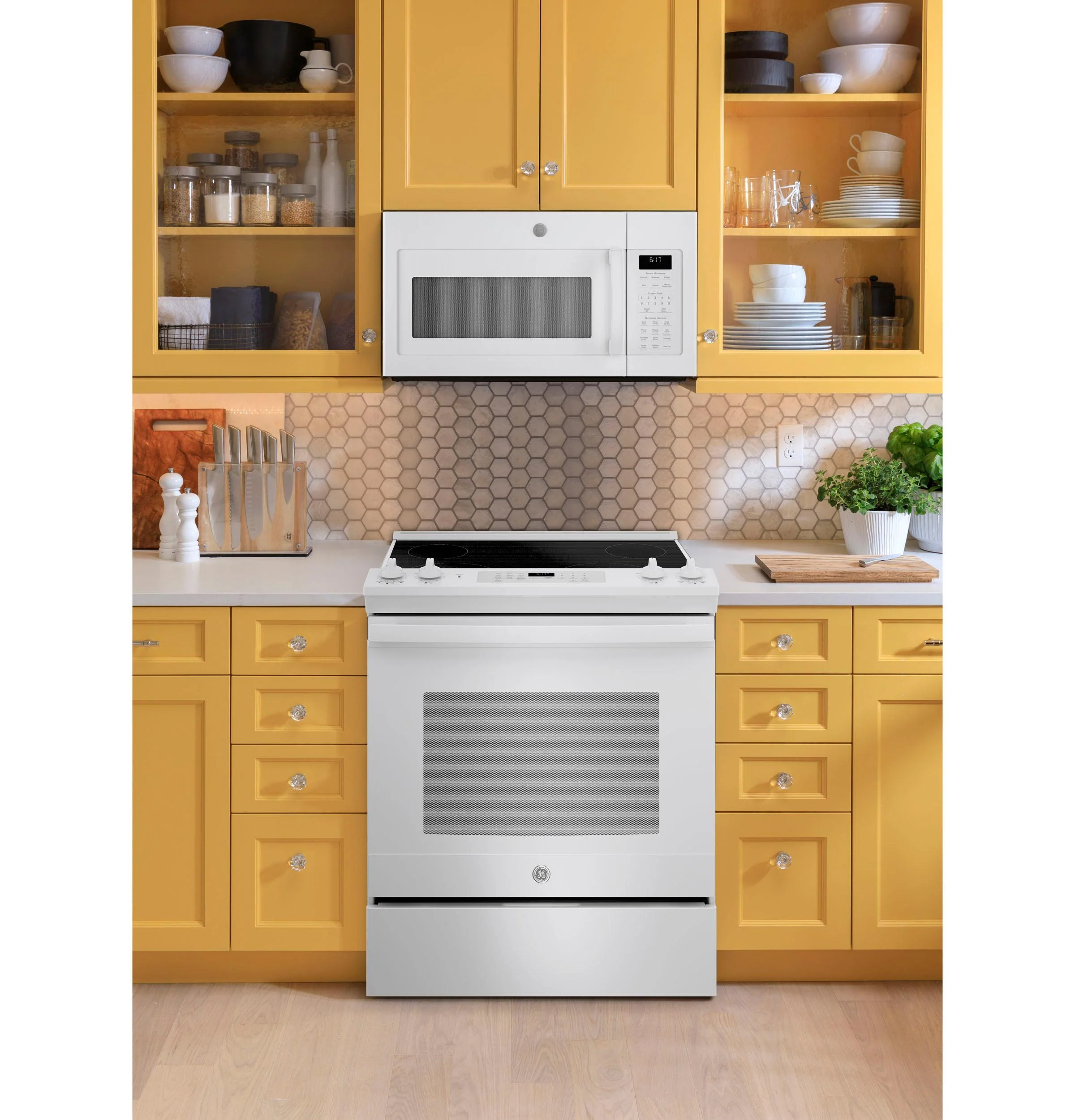 JVM6175DKWW GE® 1.7 Cu. Ft. Over-the-Range Sensor Microwave Oven - Image 16