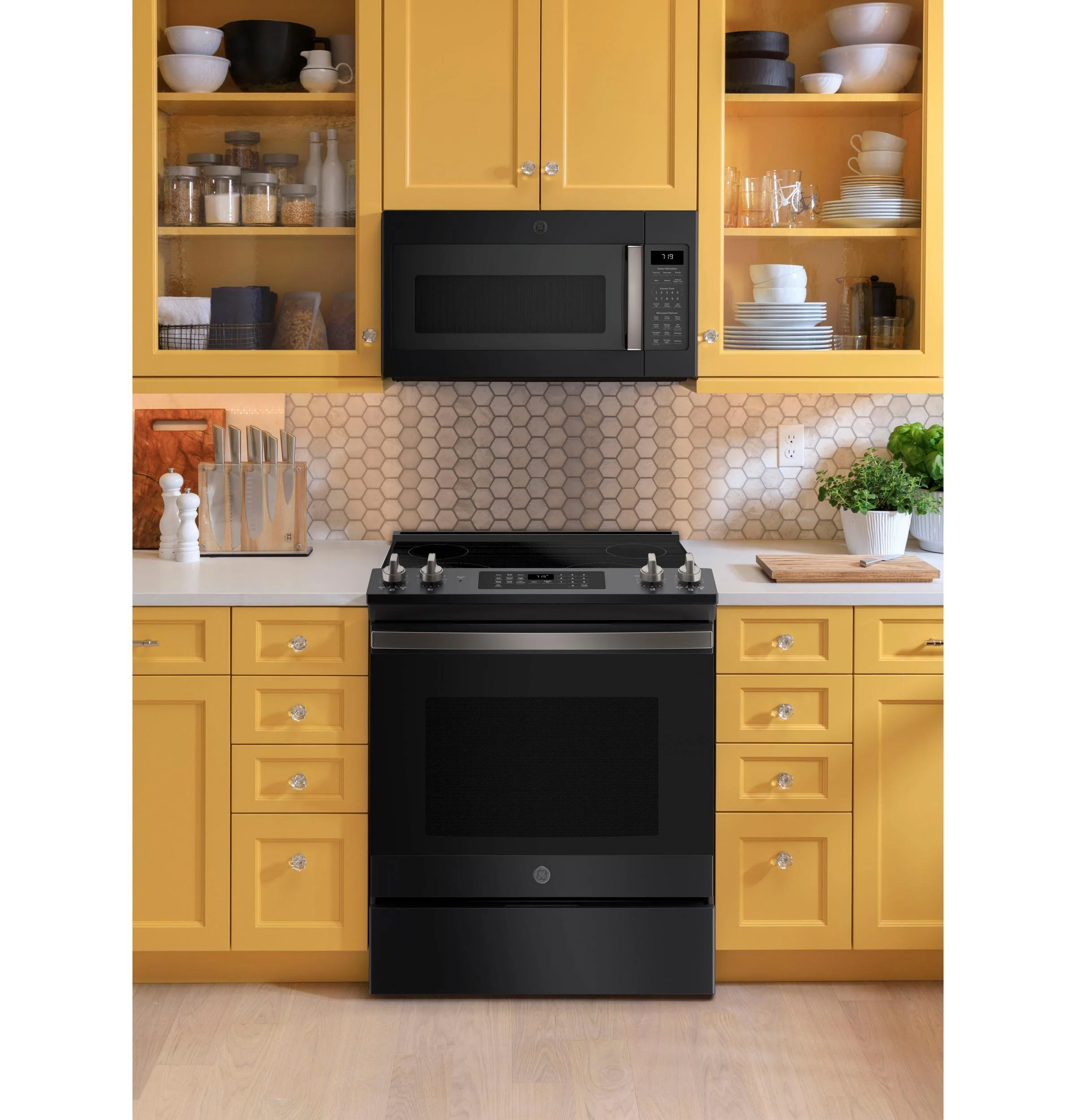JVM7195FLDS GE® 1.9 Cu. Ft. Over-the-Range Sensor Microwave Oven - Image 7