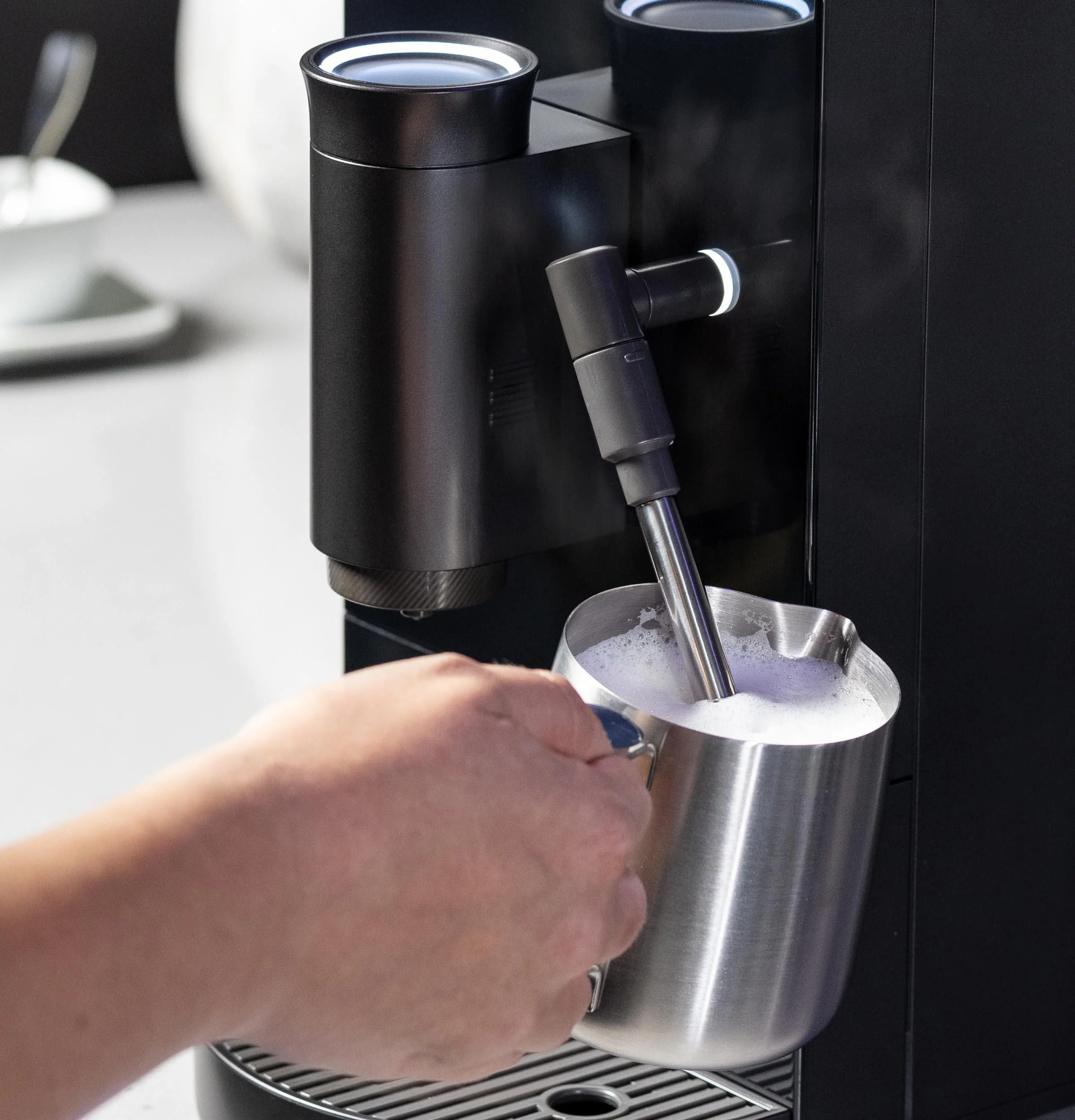 P7CEBBS6RBB GE Profile™ Automatic Espresso Machine + Frother - Image 19