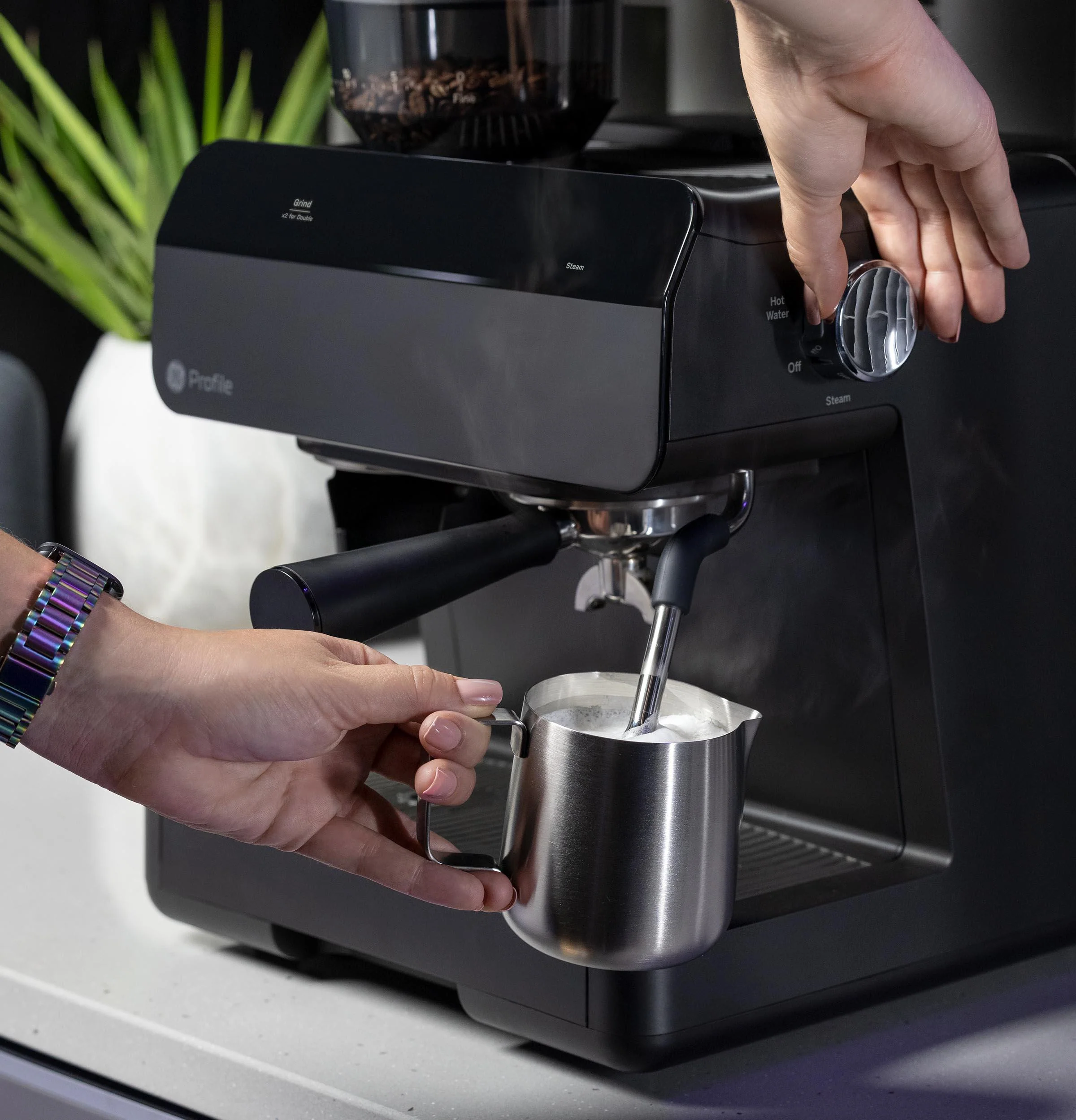 P7CESAS6RBB GE Profile™ Semi Automatic Espresso Machine + Frother - Image 12