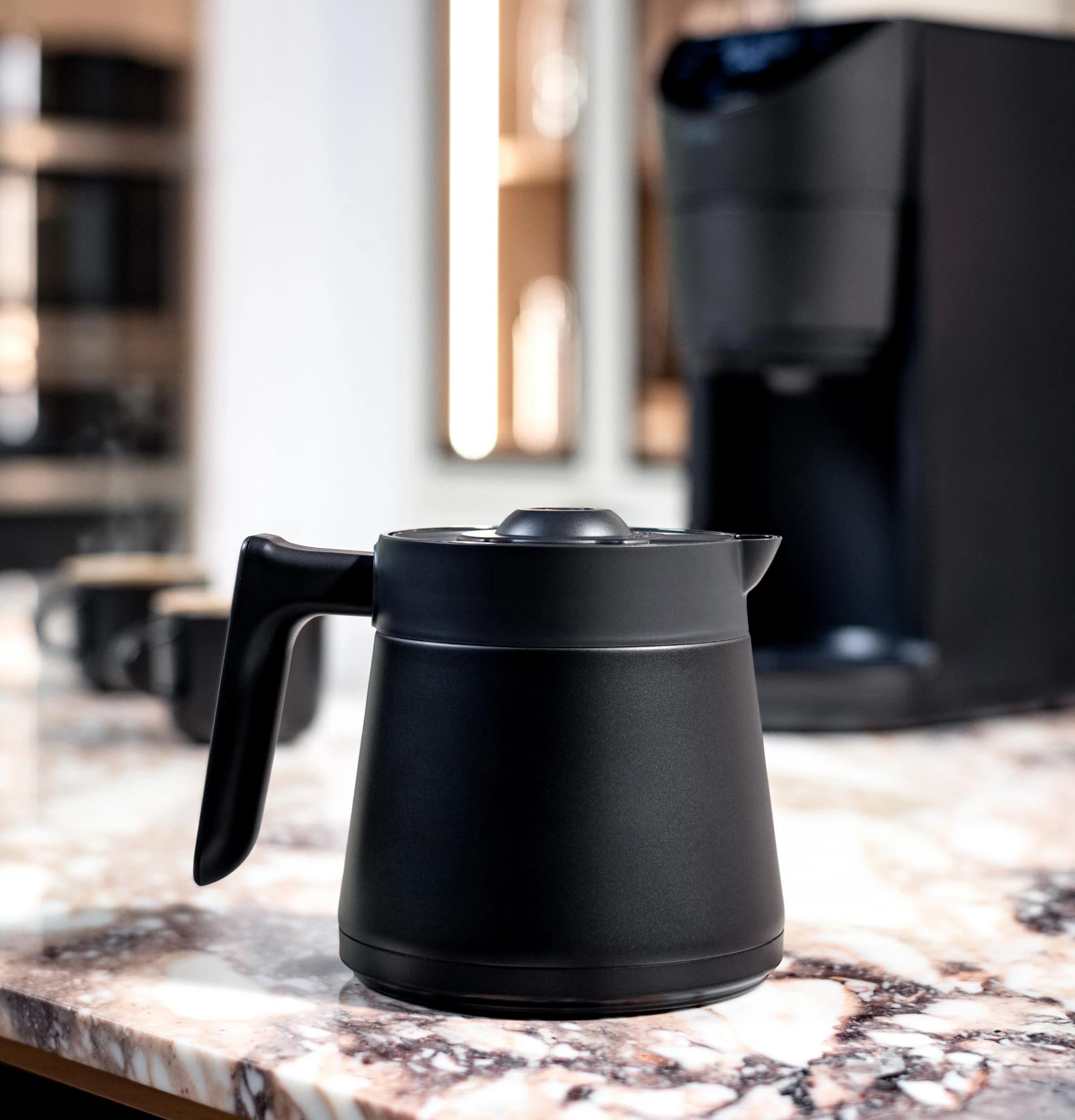 P7CGAAS6TBB GE Profile™ Smart Grind and Brew Coffee Maker with Podless Single Serve - Image 13
