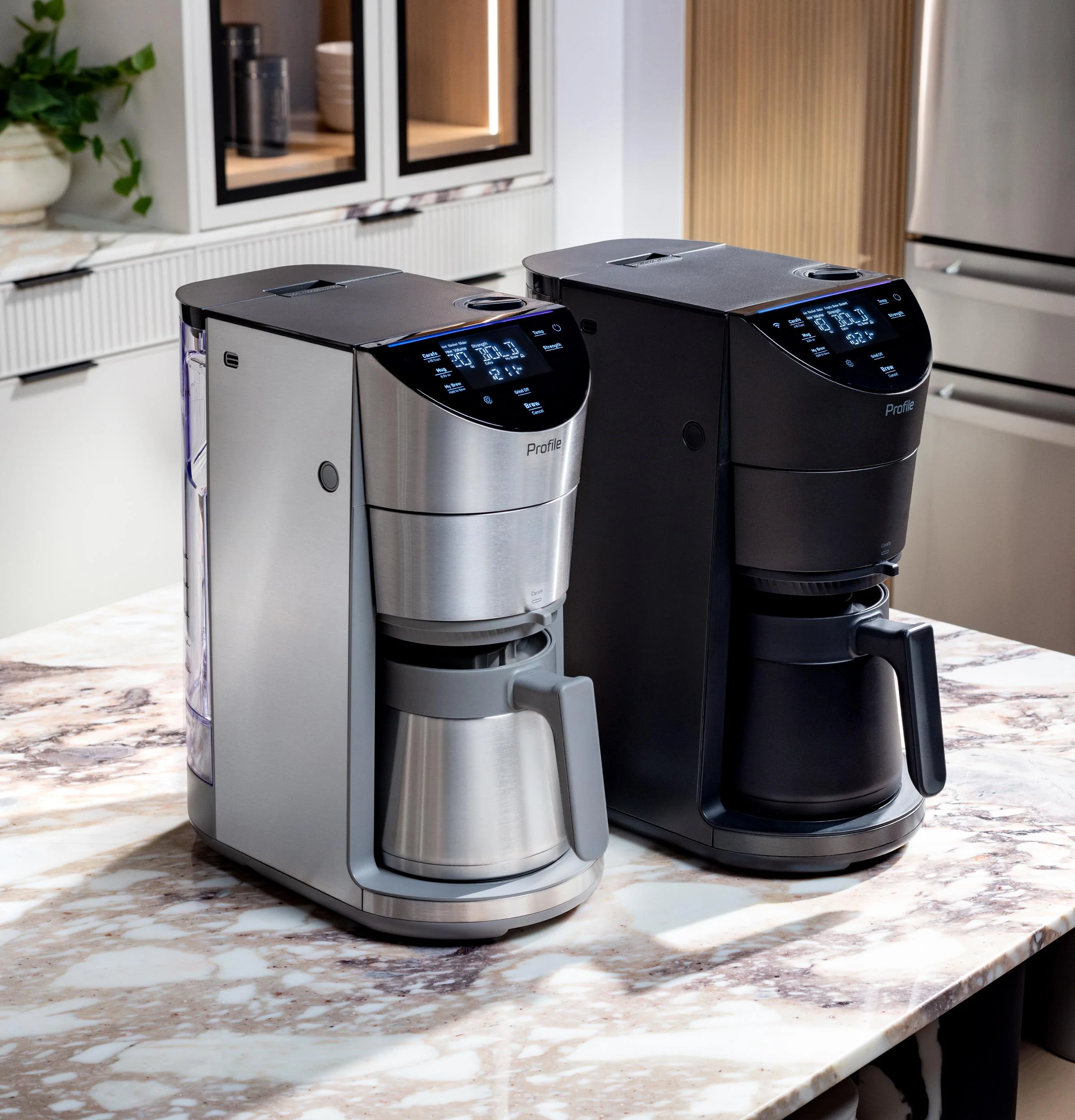 P7CGAAS6TBB GE Profile™ Smart Grind and Brew Coffee Maker with Podless Single Serve - Image 20