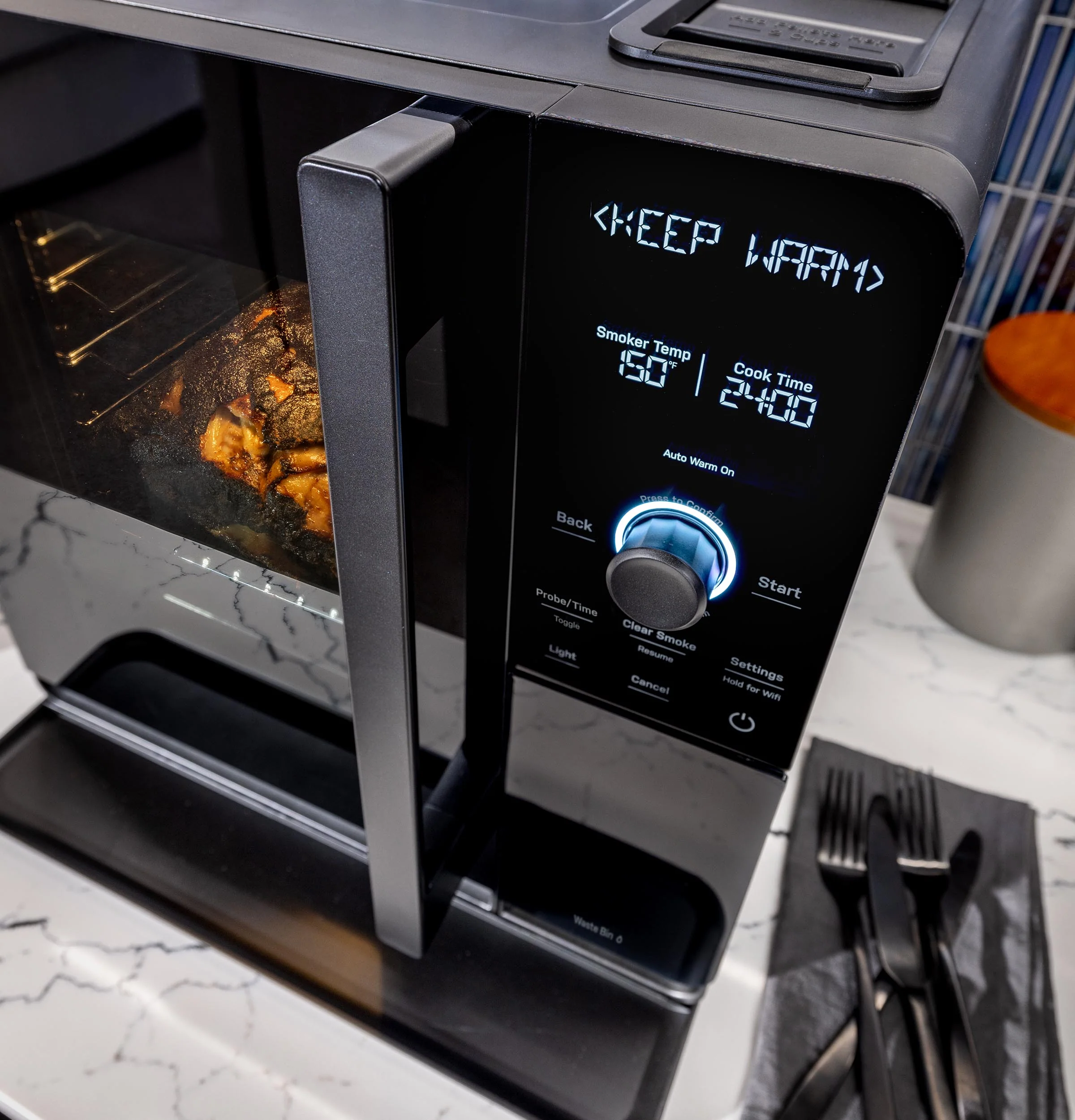 P9SBAAS6VBB GE Profile™ Smart Indoor Pellet Smoker - Image 18