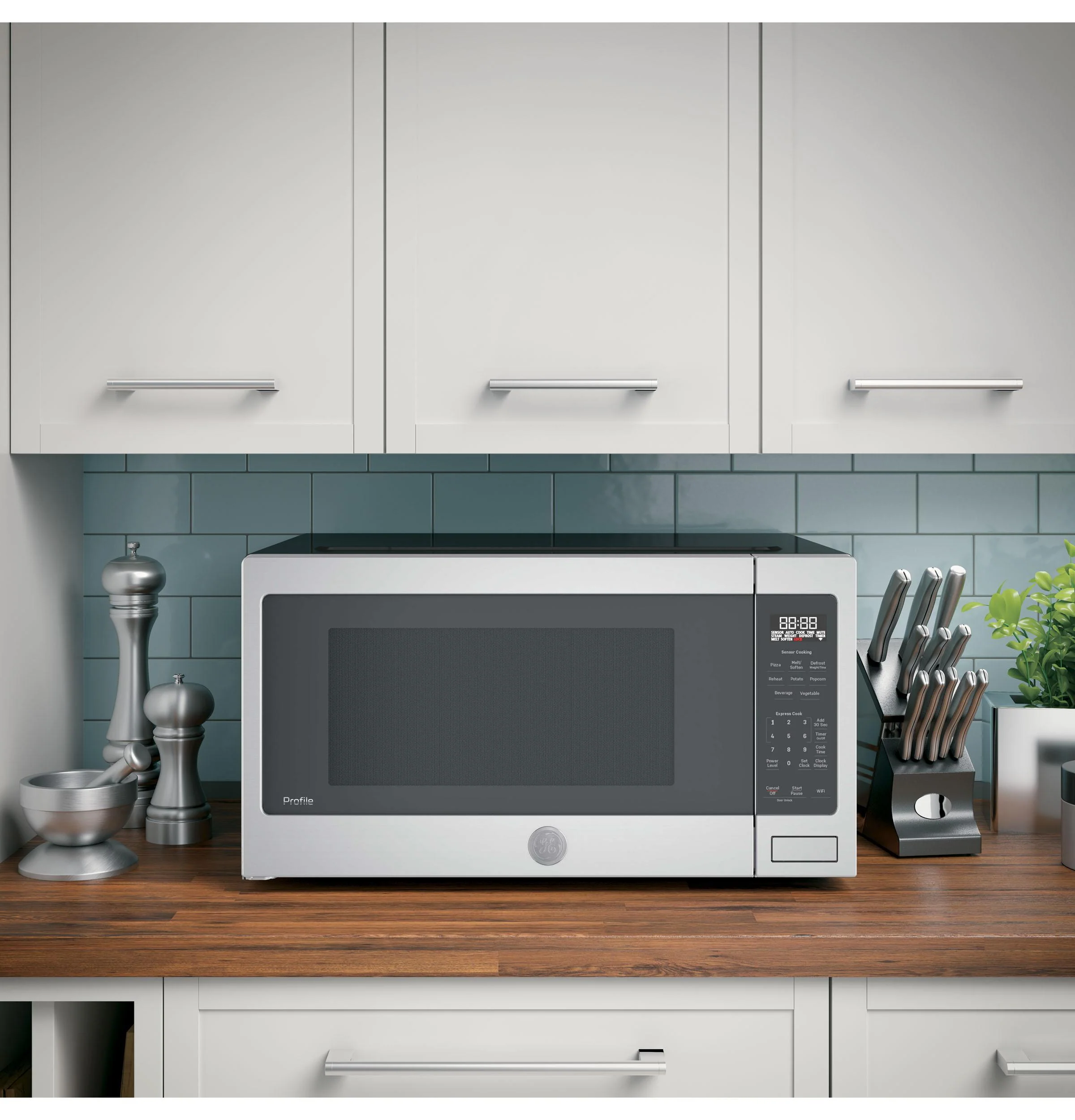 PCST22U1WSS GE Profile™ 2.2 Cu. Ft. Countertop Sensor Microwave Oven - Image 5