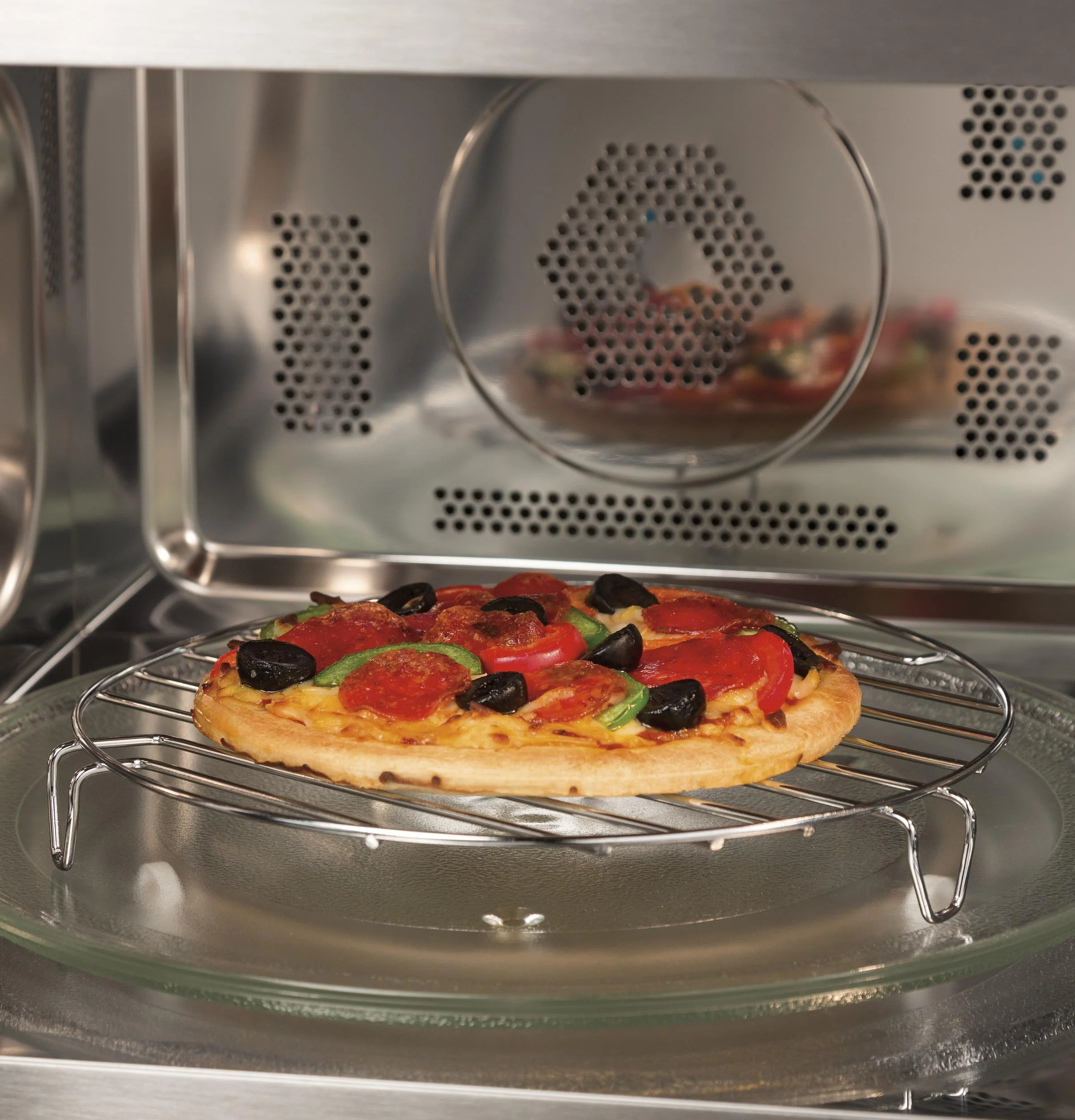 PCWK15C1WSS GE Profile™ 1.5 Cu. Ft. Countertop Convection/Microwave Oven - Image 8