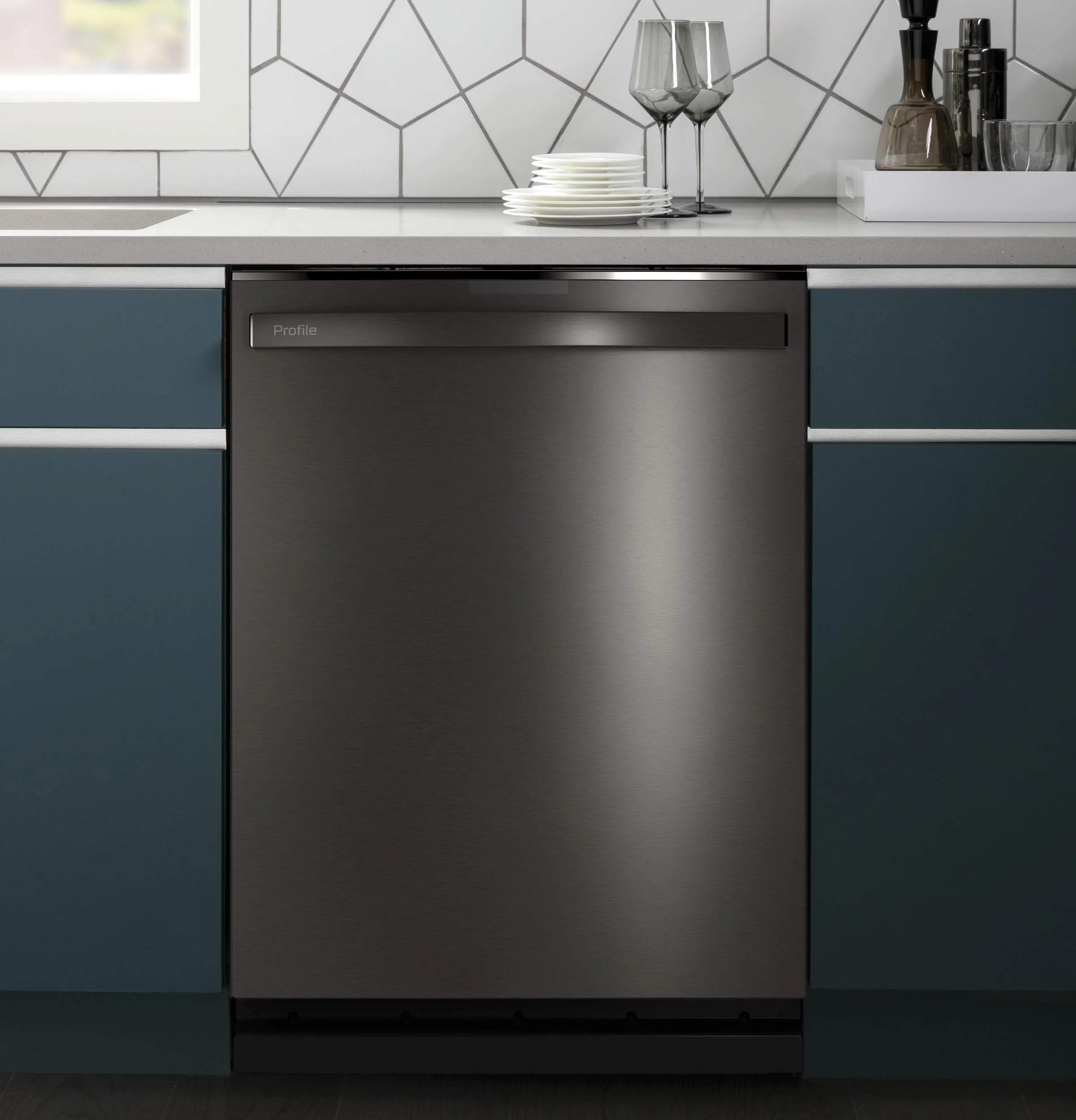 GE Profile™ ENERGY STAR® Top Control with Stainless Steel Interior Dishwasher with Sanitize Cycle & Dry Boost with Fan Assist - Image 34