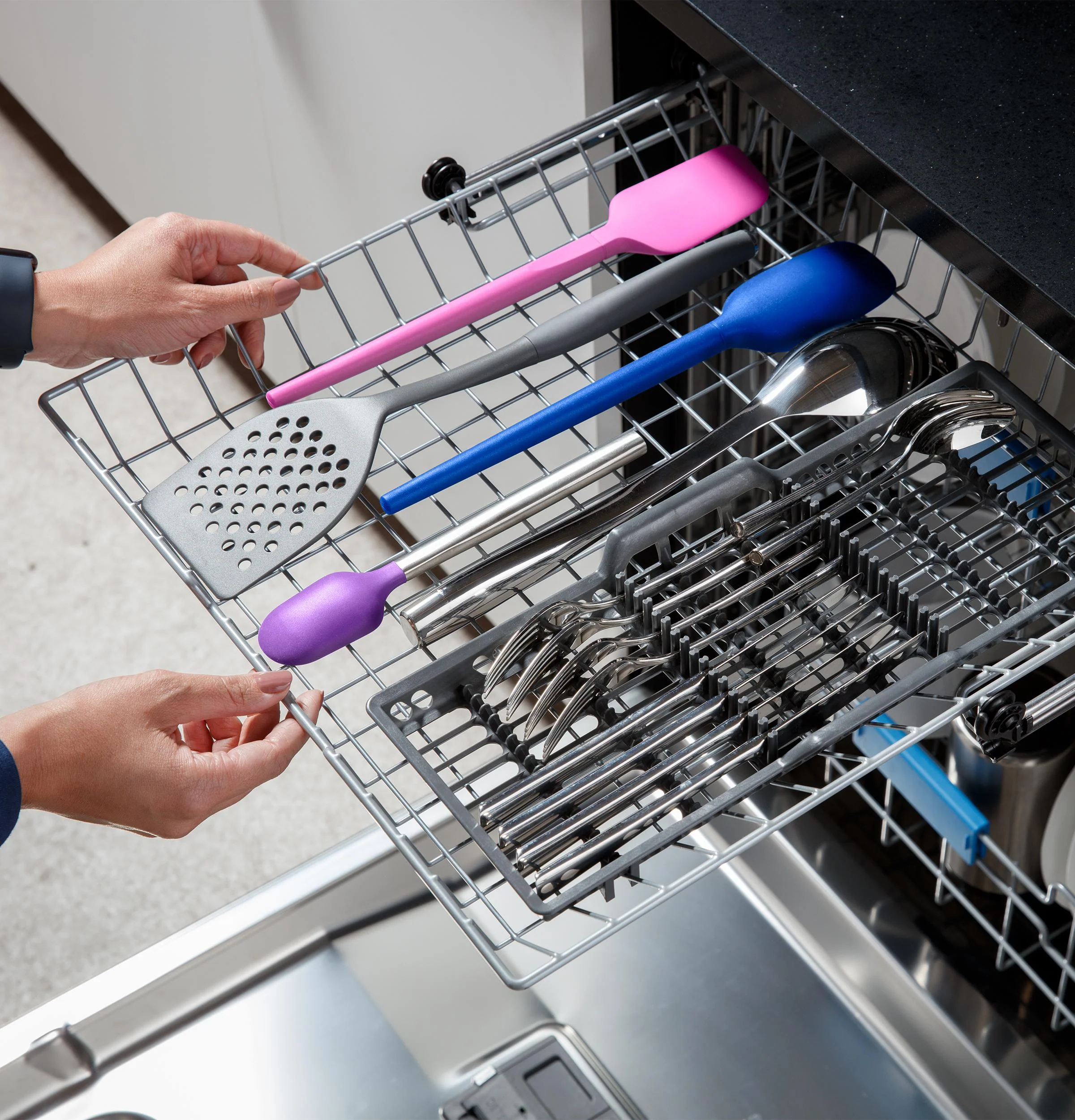 PDT715SYVFS GE Profile™ ENERGY STAR® Fingerprint Resistant Top Control Stainless Interior Dishwasher with Microban™ Antimicrobial Technology - Image 10