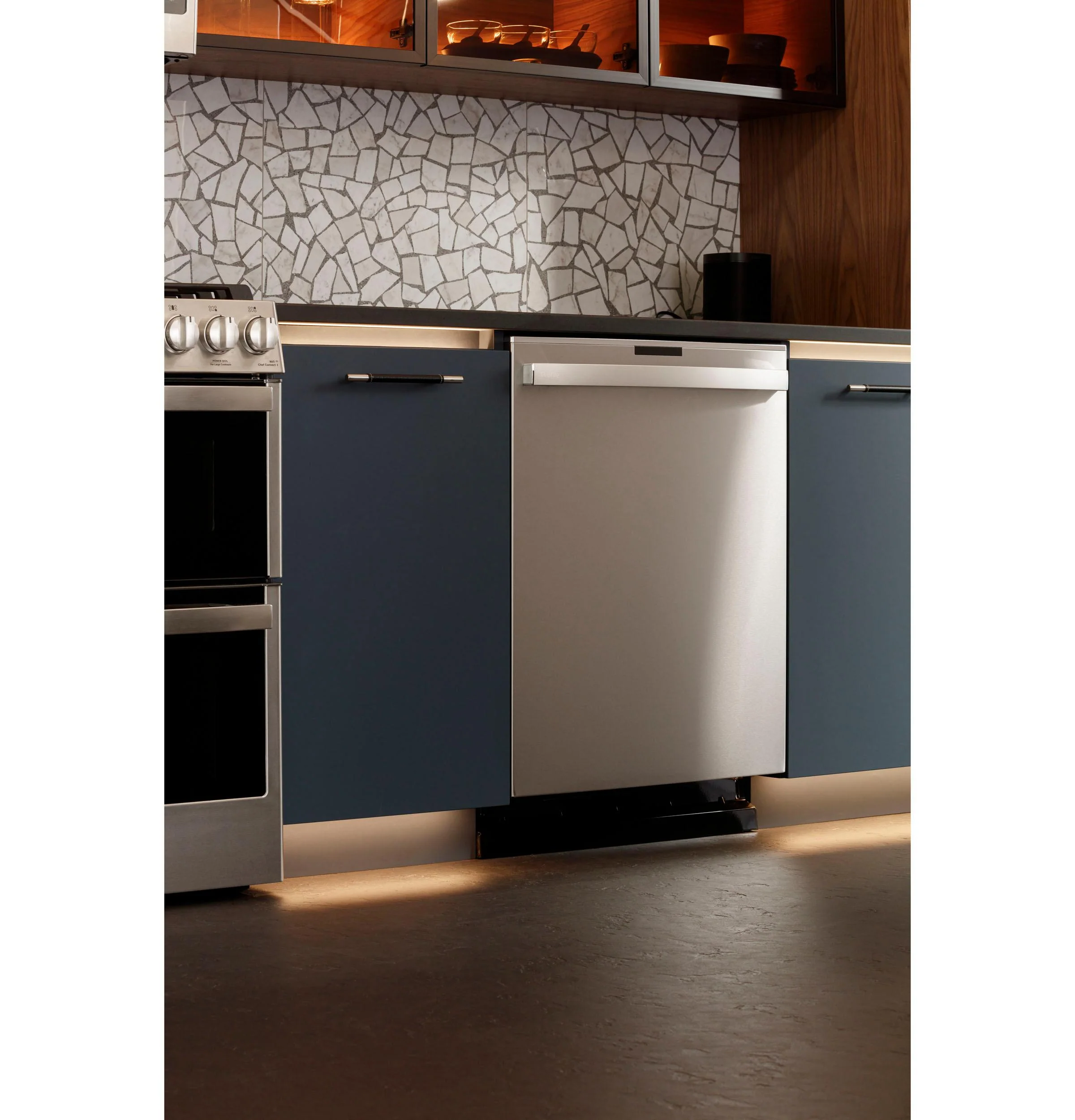GE Profile™ ENERGY STAR® Fingerprint Resistant Top Control with Stainless Steel Interior Dishwasher with Sanitize Cycle - Image 69