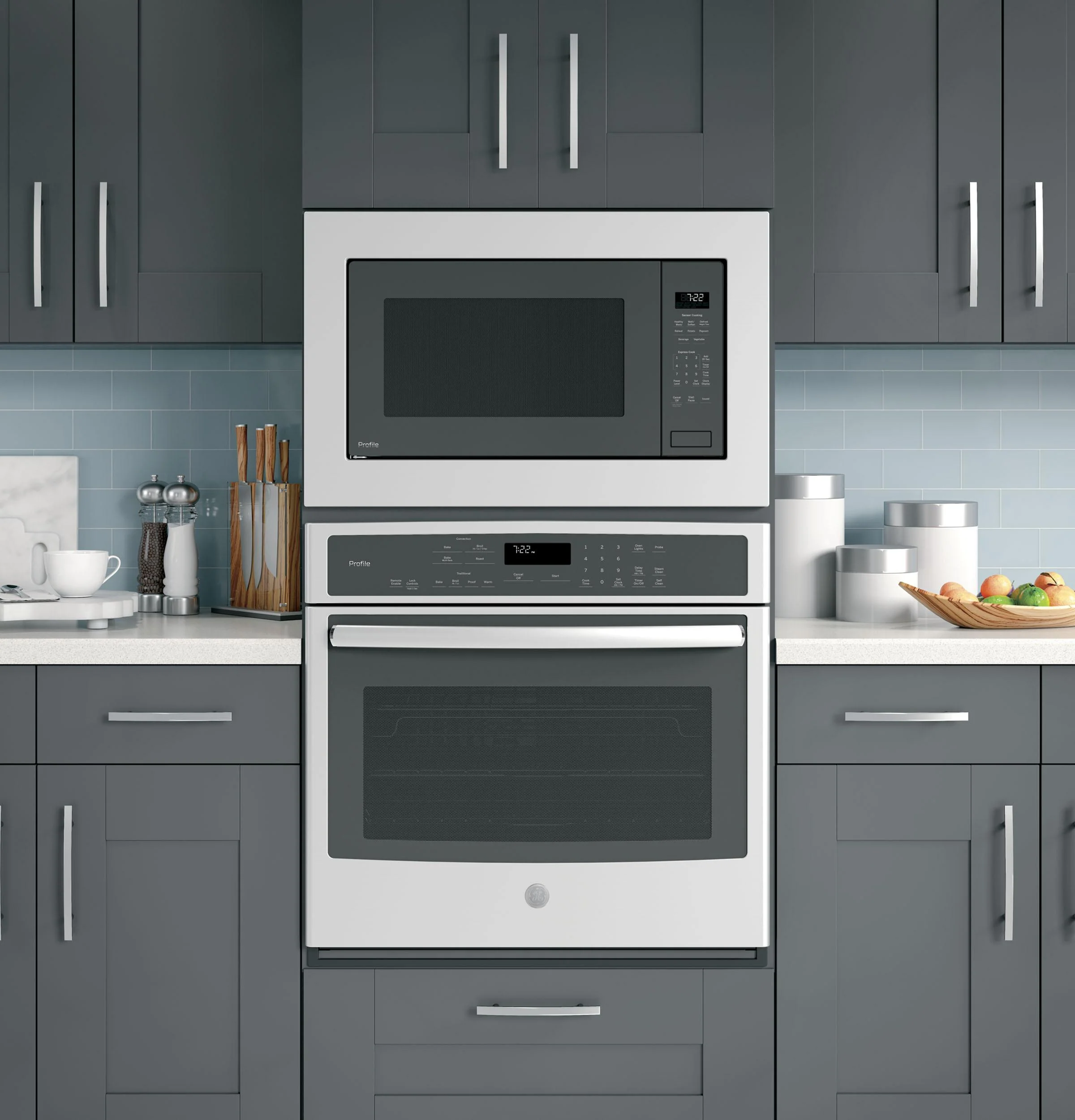 PEB7227ANDD GE Profile™ 2.2 Cu. Ft. Built-In Sensor Microwave Oven - Image 5