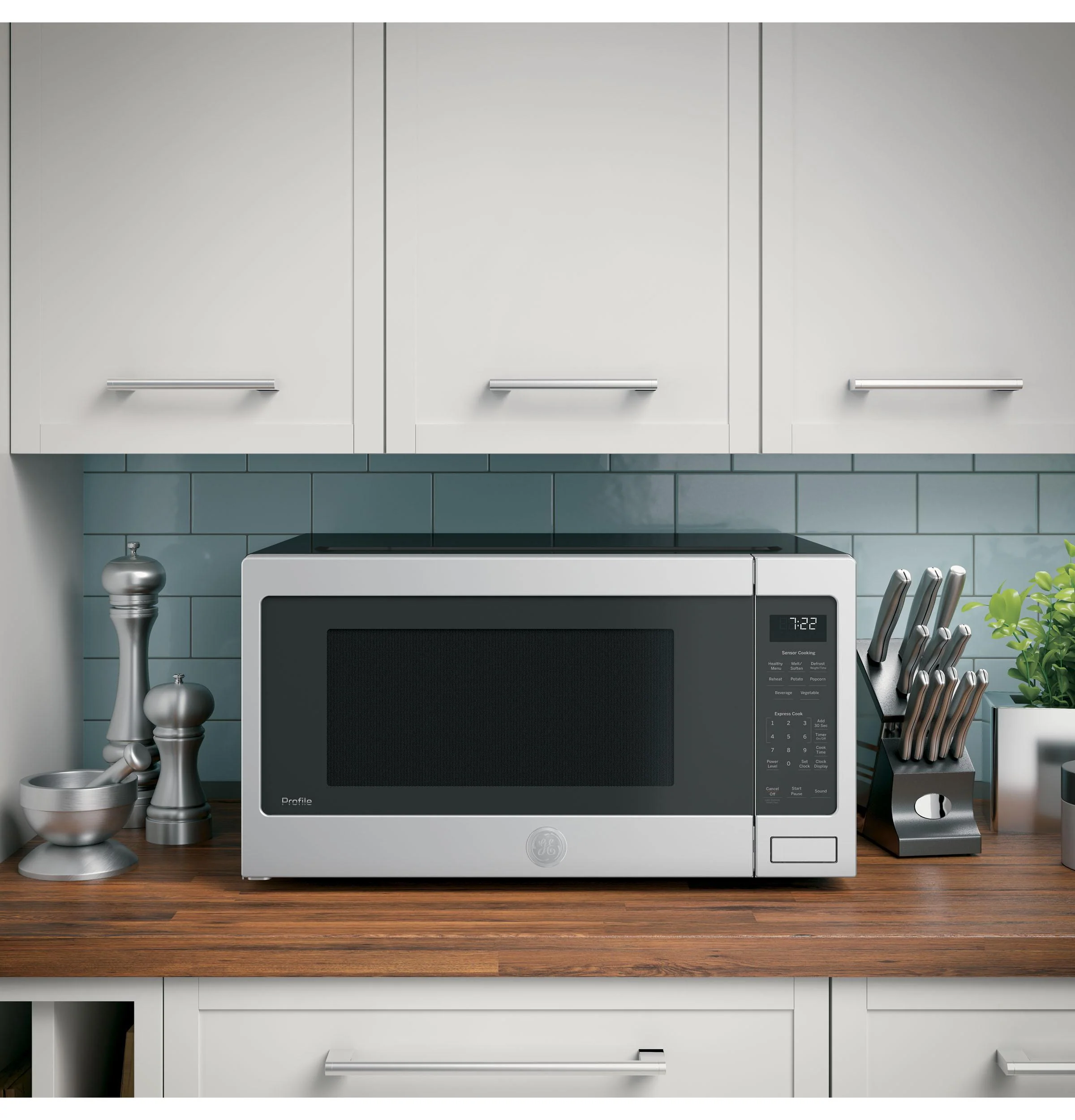 PES7227SLSS GE Profile™ 2.2 Cu. Ft. Countertop Sensor Microwave Oven - Image 5