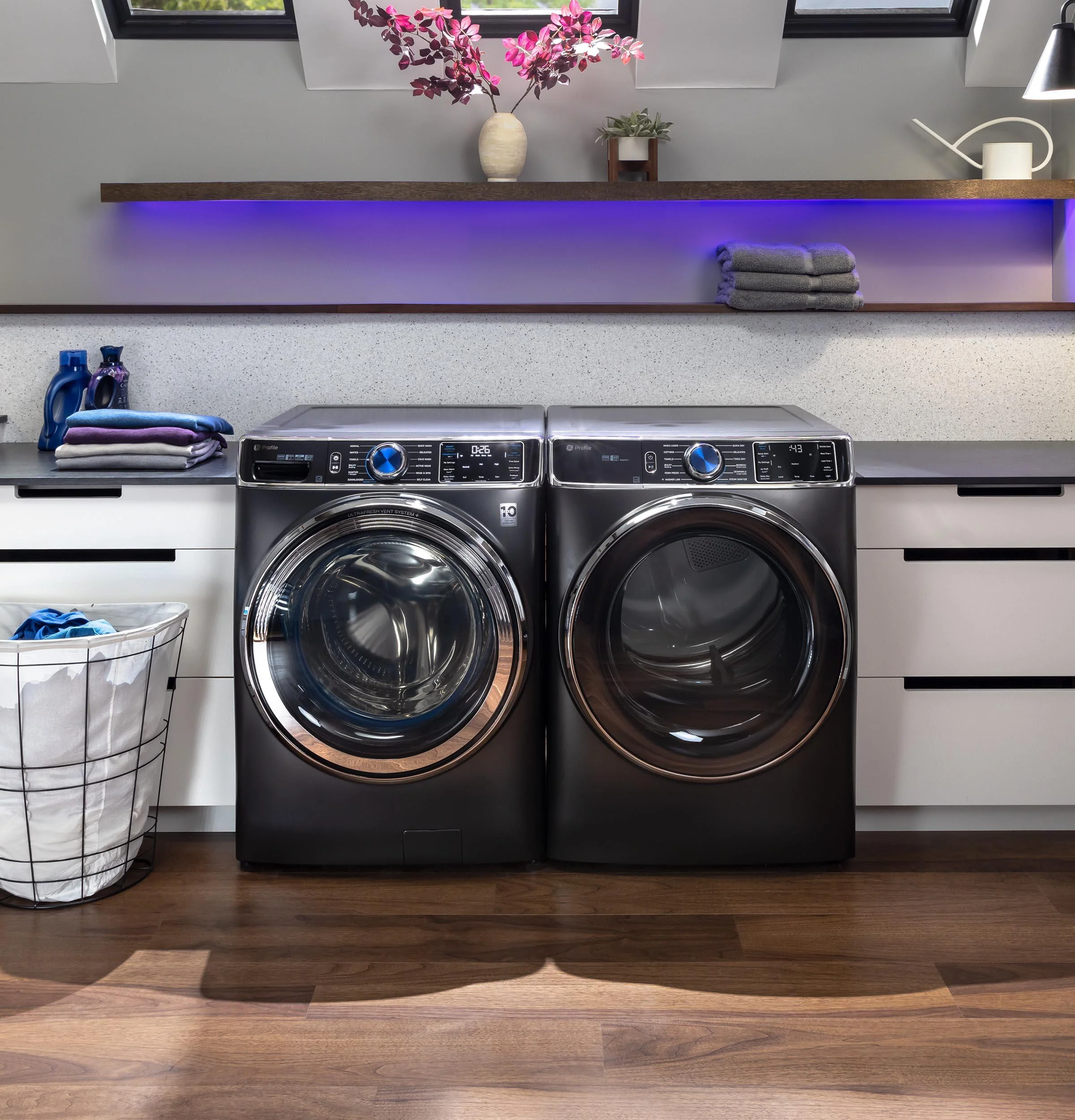 GE Profile™ ENERGY STAR® 7.8 cu. ft. Capacity Smart Front Load Gas Dryer with Steam and Sanitize Cycle - Image 46