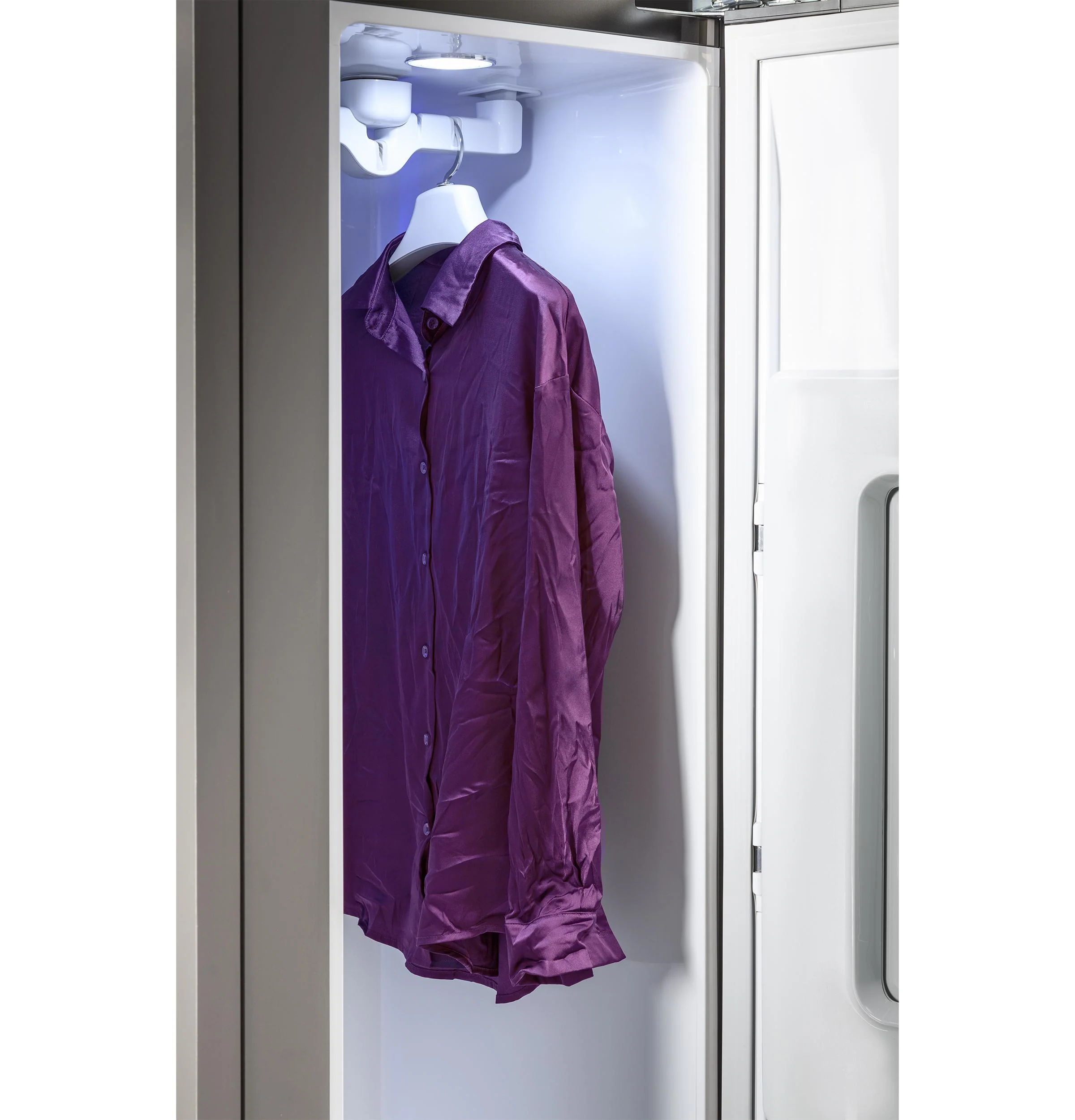 PFH18HSPVMC GE Profile™ Steam Closet with Fabric Refresh - Image 24