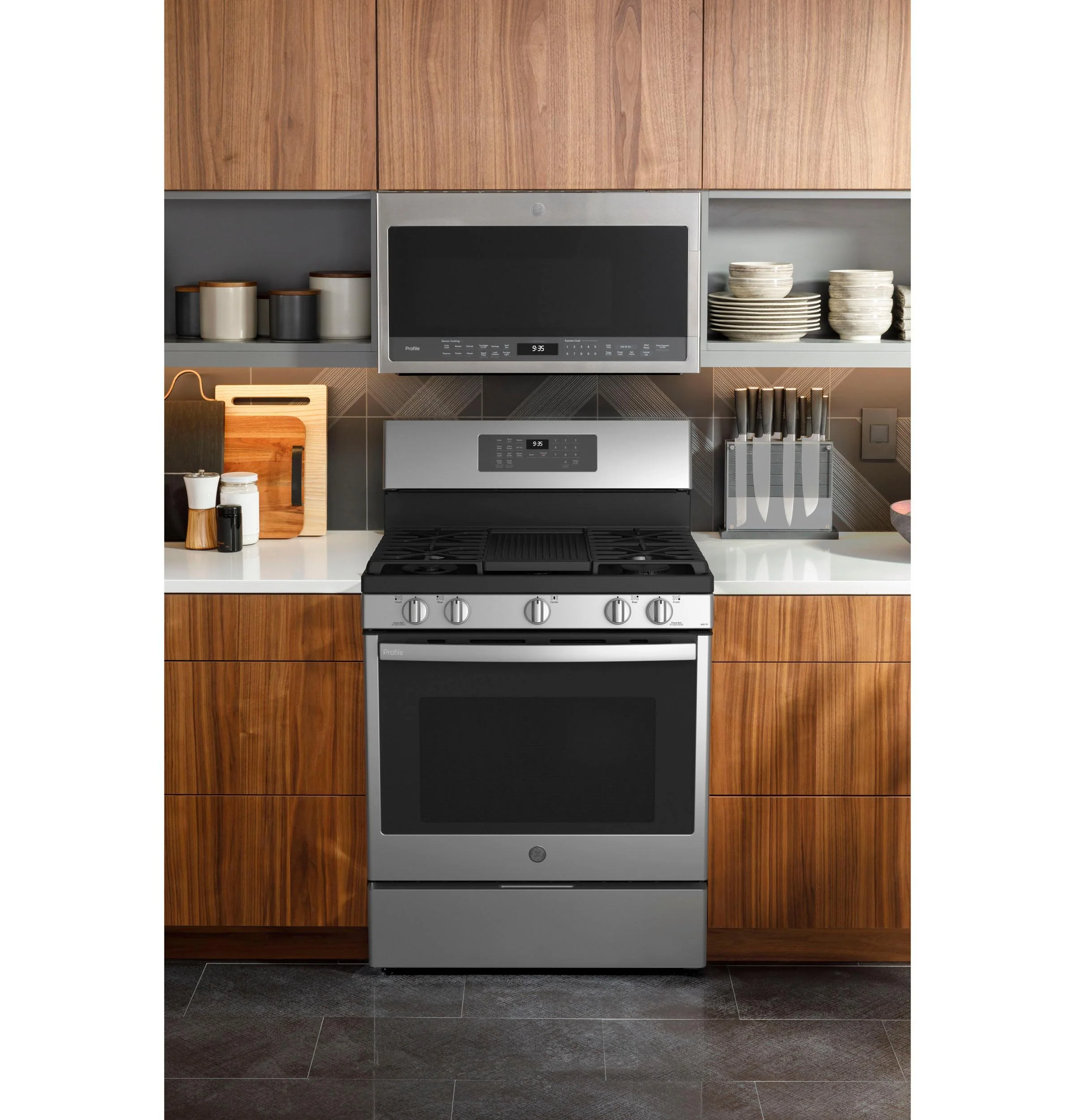 PGB935YPFS GE Profile™ Smart 30" Free-Standing Self Clean Gas Fingerprint Resistant Range with No Preheat Air Fry - Image 6