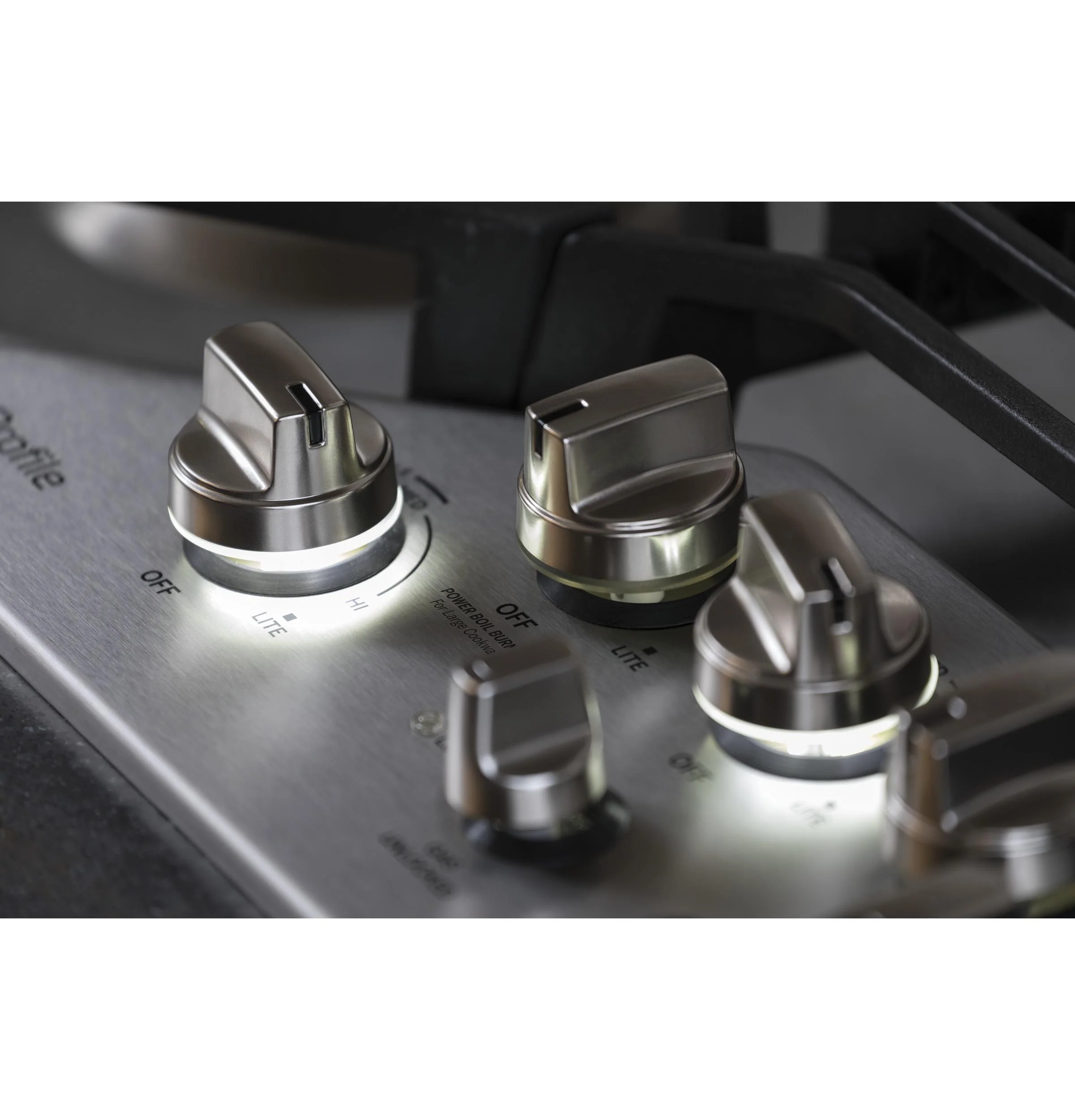 PGP7030SLSS GE Profile™ 30" Built-In Gas Cooktop with 5 Burners - Image 6