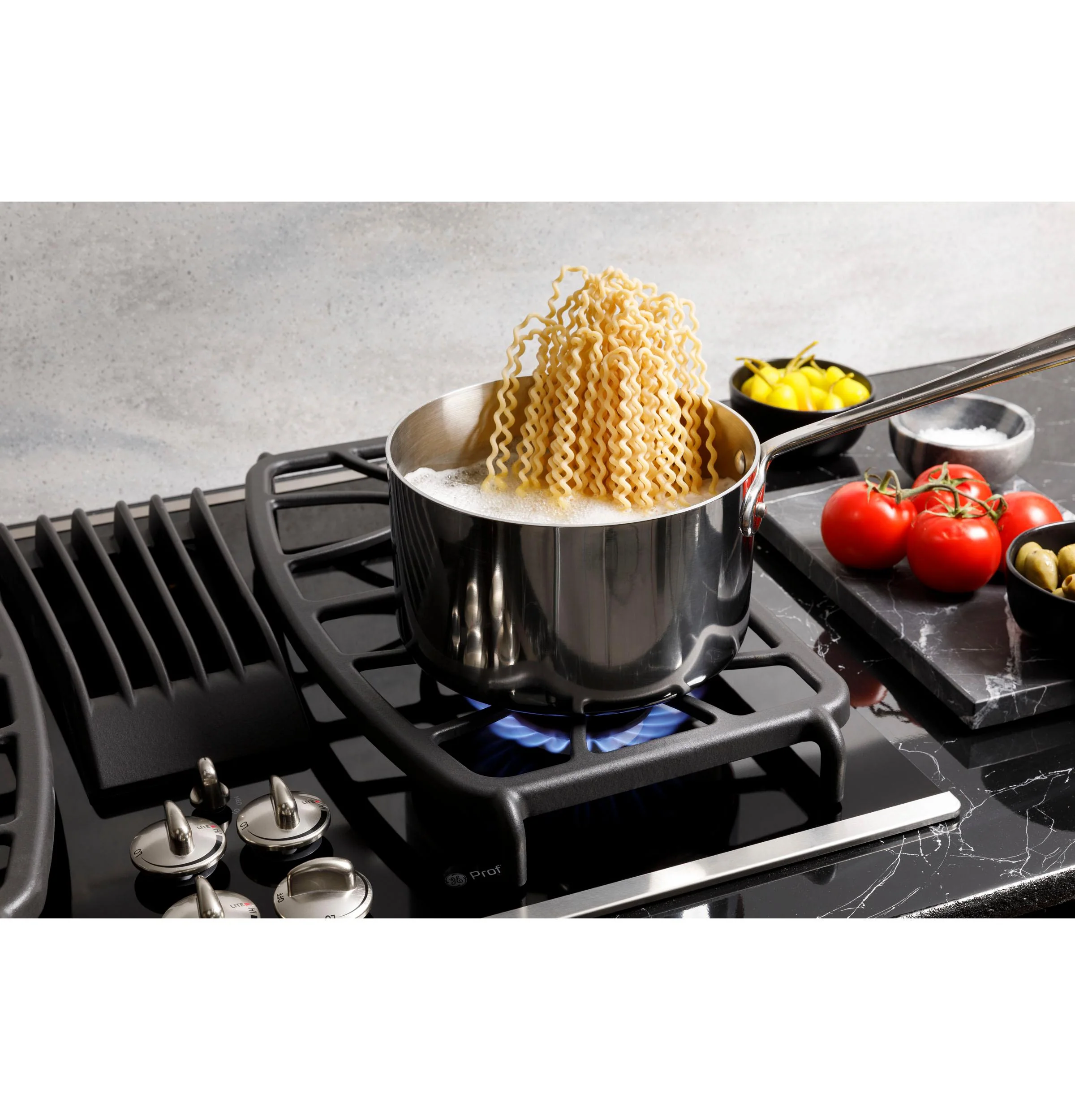 PGP9830SRSS GE Profile™ 30" Built-In Gas Downdraft Cooktop - Image 5