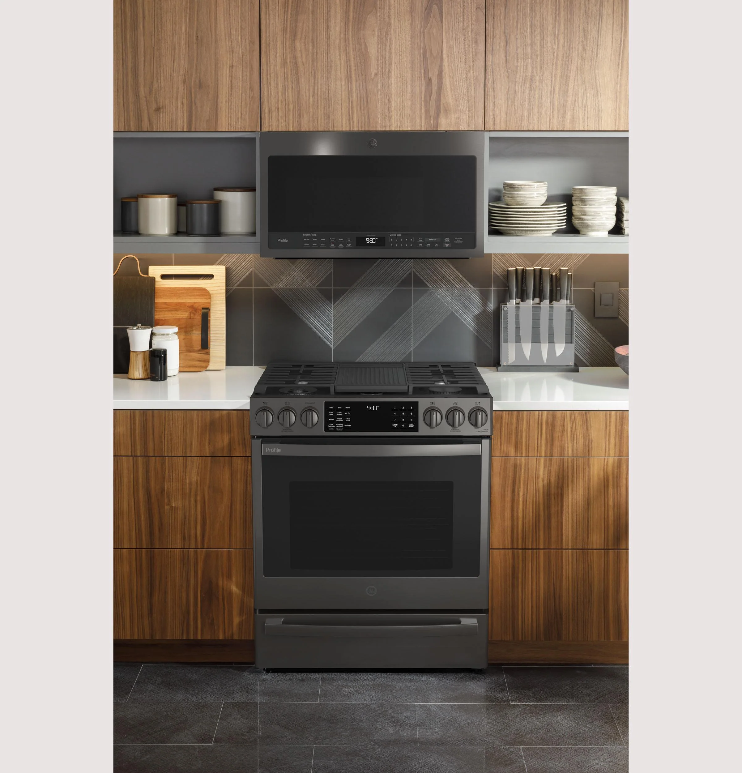 PGS930BPTS GE Profile™ 30" Smart Slide-In Front-Control Gas Range with No Preheat Air Fry - Image 7