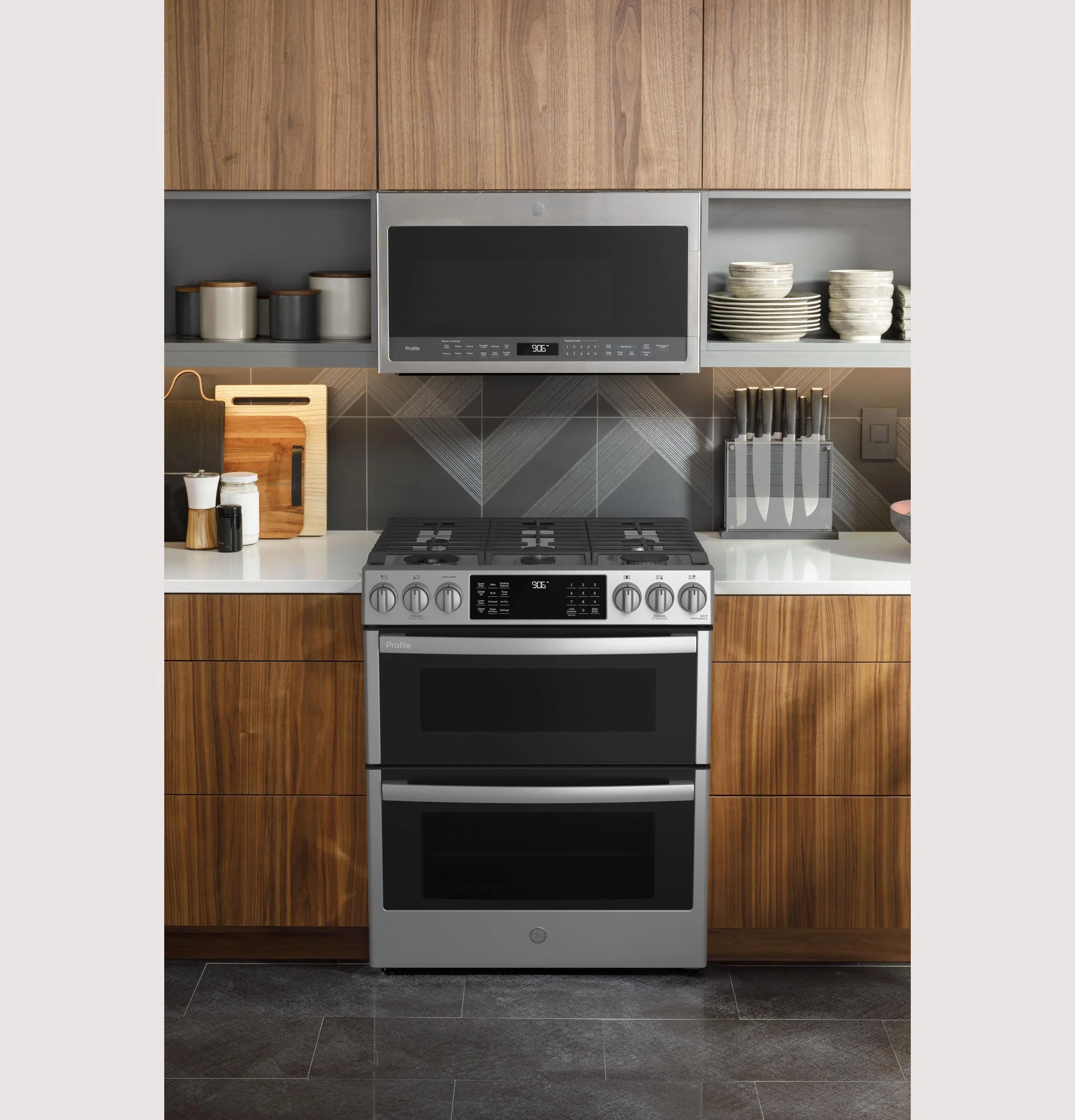 PGS960YPFS GE Profile™ 30" Smart Slide-In Front-Control Gas Double Oven Convection Fingerprint Resistant Range - Image 7