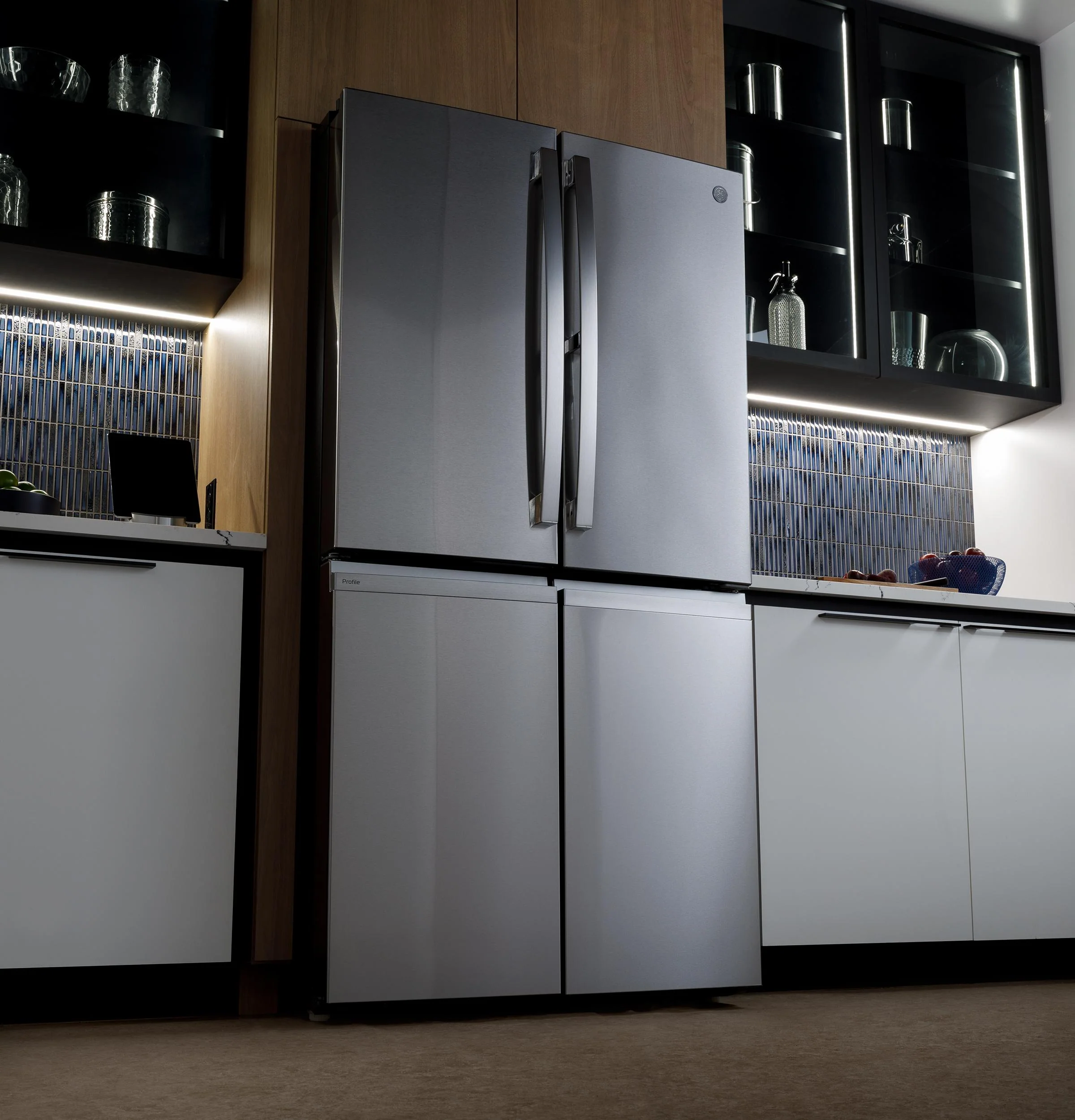 PHD23BYWFS GE Profile™ ENERGY STAR® 22.9 Cu. Ft. Counter-Depth Quad-Door Refrigerator with Dual-Dispense AutoFill Pitcher and Door in Door - Image 35
