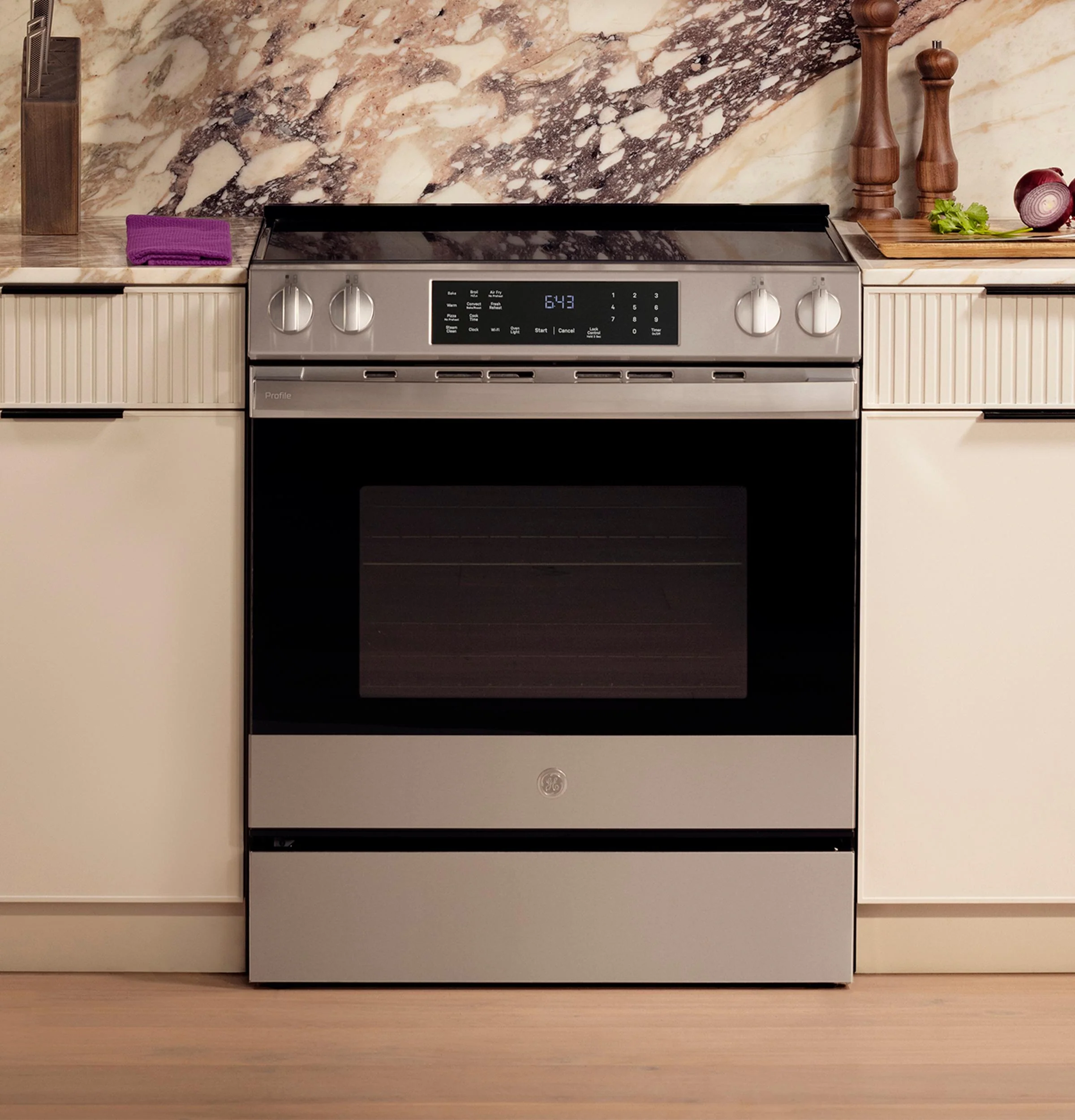 PHS700AYFS GE Profile™ ENERGY STAR® 30" Smart Slide-In Induction and Convection Range with No Preheat Air Fry and EasyWash™ Oven Tray - Image 5