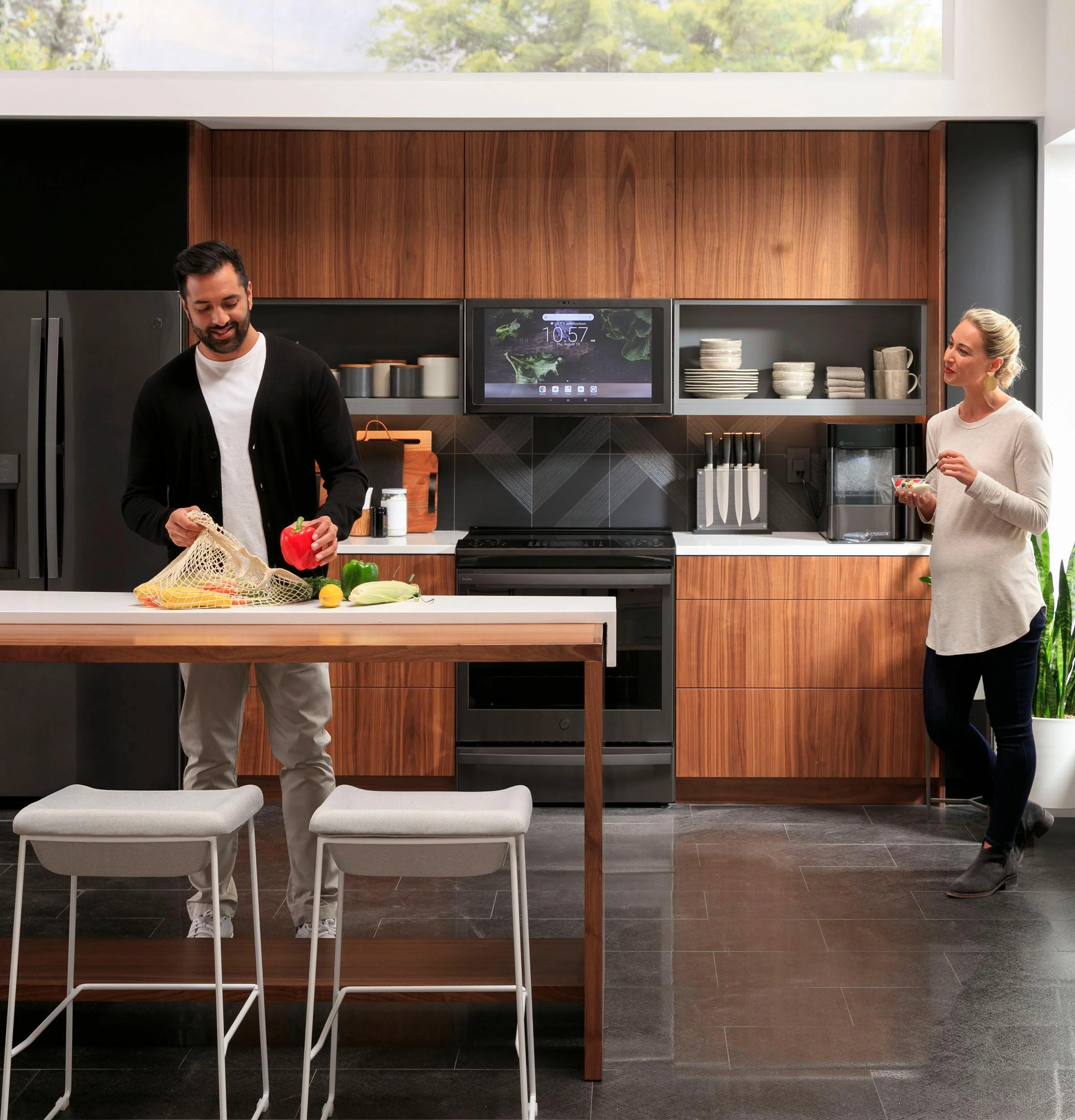 GE Profile™ 30" Smart Slide-In Front-Control Induction and Convection Range with No Preheat Air Fry - Image 9