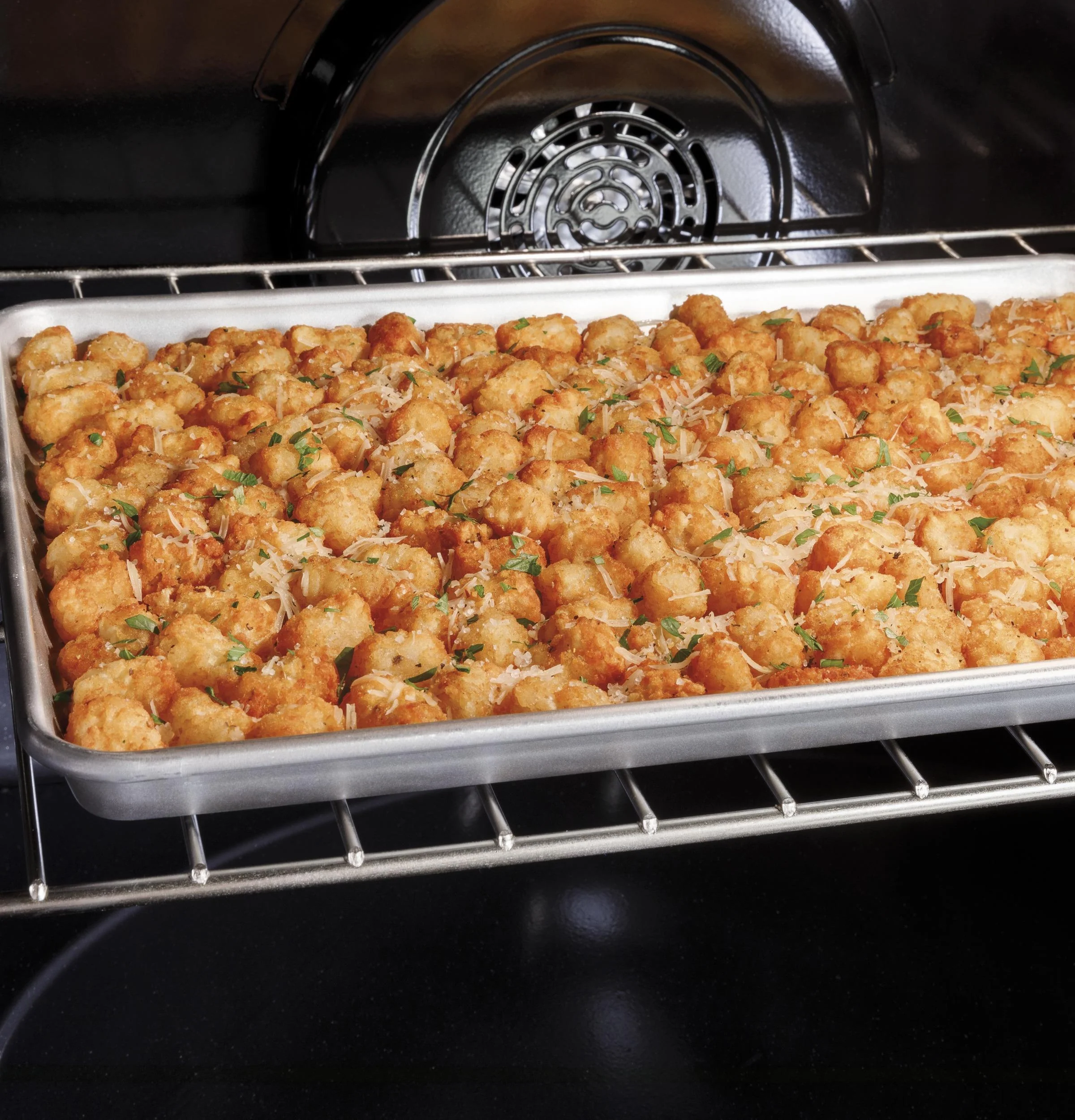PHS930YPFS GE Profile™ 30" Smart Slide-In Fingerprint Resistant Front-Control Induction and Convection Range with No Preheat Air Fry - Image 15