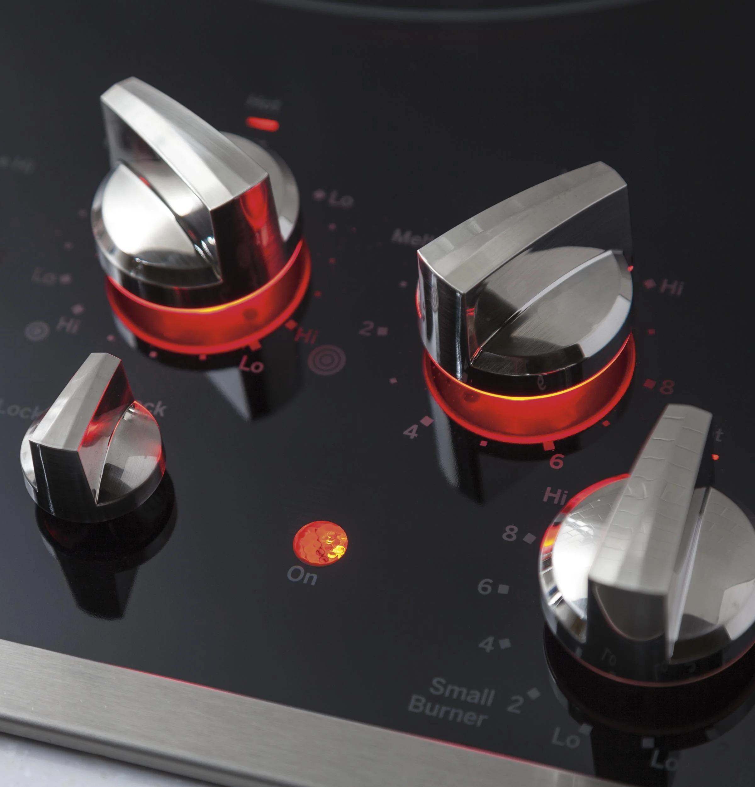 GE Profile™ 36" Built-In Knob Control Cooktop - Image 15