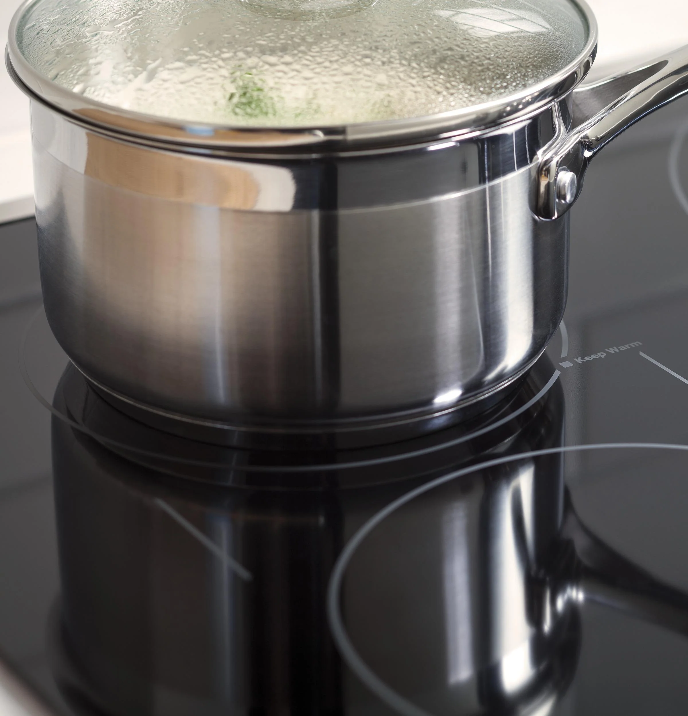 GE Profile™ 36" Built-In Knob Control Cooktop - Image 6