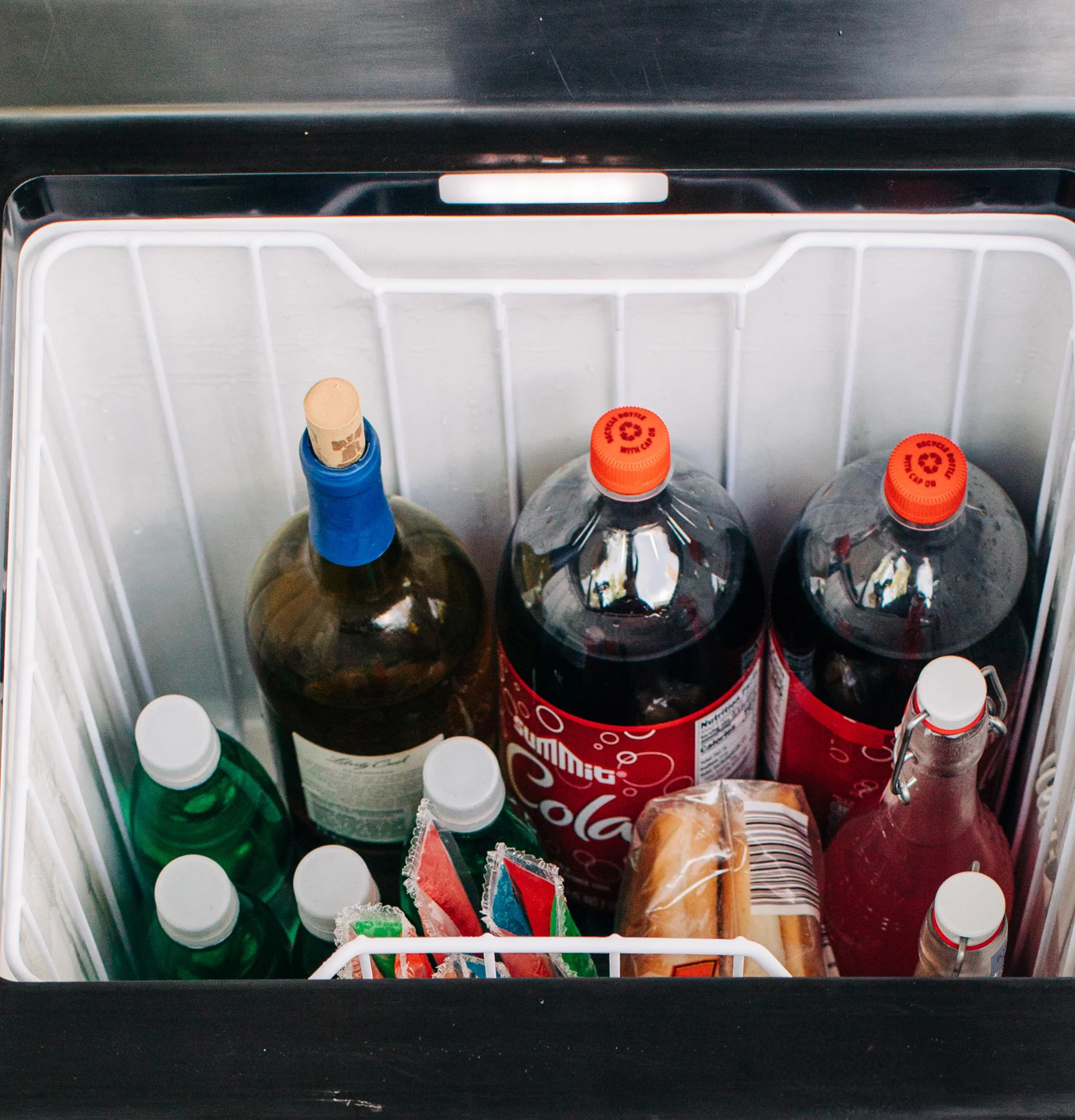 PRV03ATTBB GE Profile™ Dual Zone 75 Liter Electric Cooler - Image 20