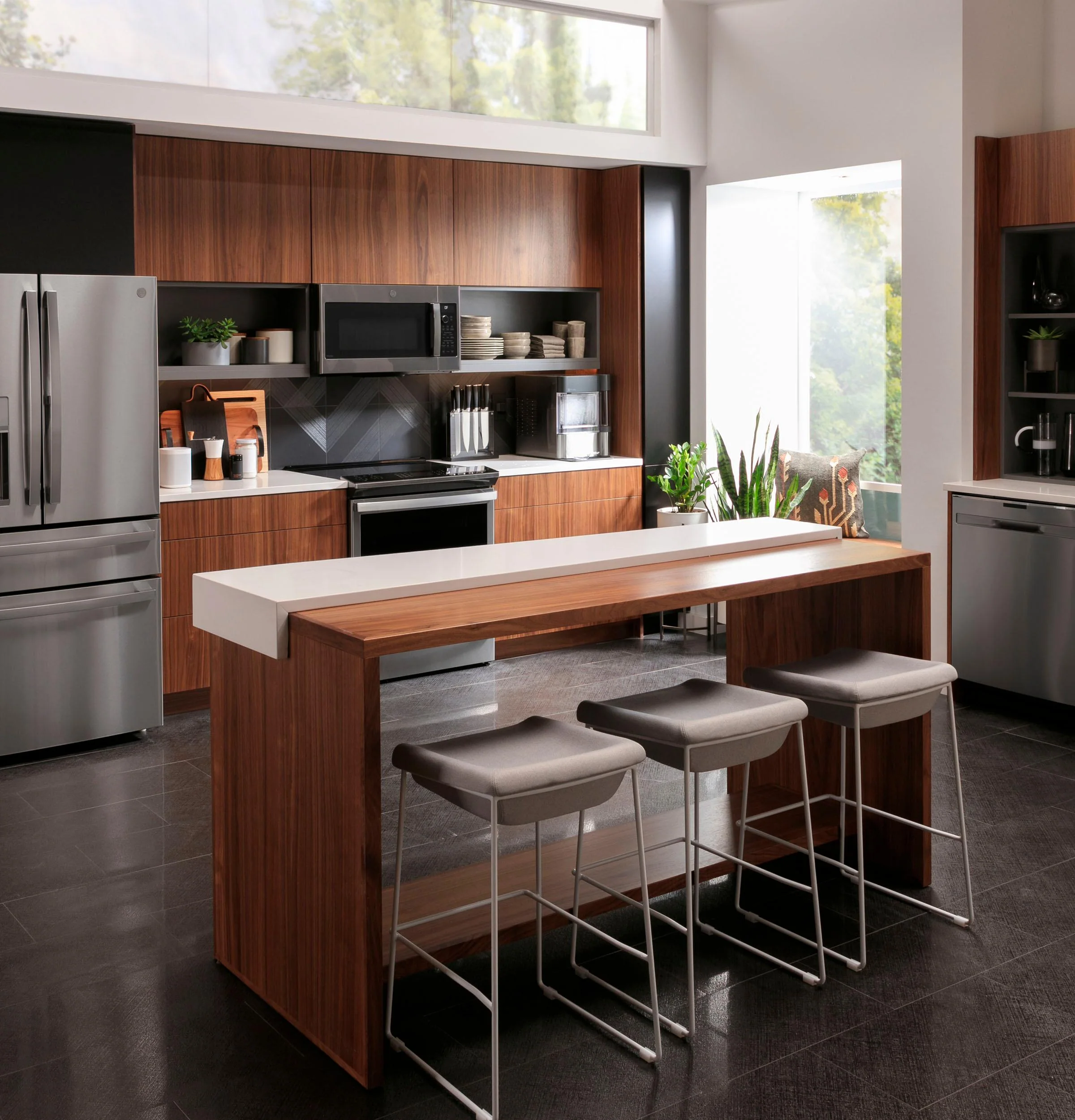 PVD28BYNFS GE Profile™ ENERGY STAR® 27.9 Cu. Ft. Smart Fingerprint Resistant 4-Door French-Door Refrigerator with Door In Door - Image 84