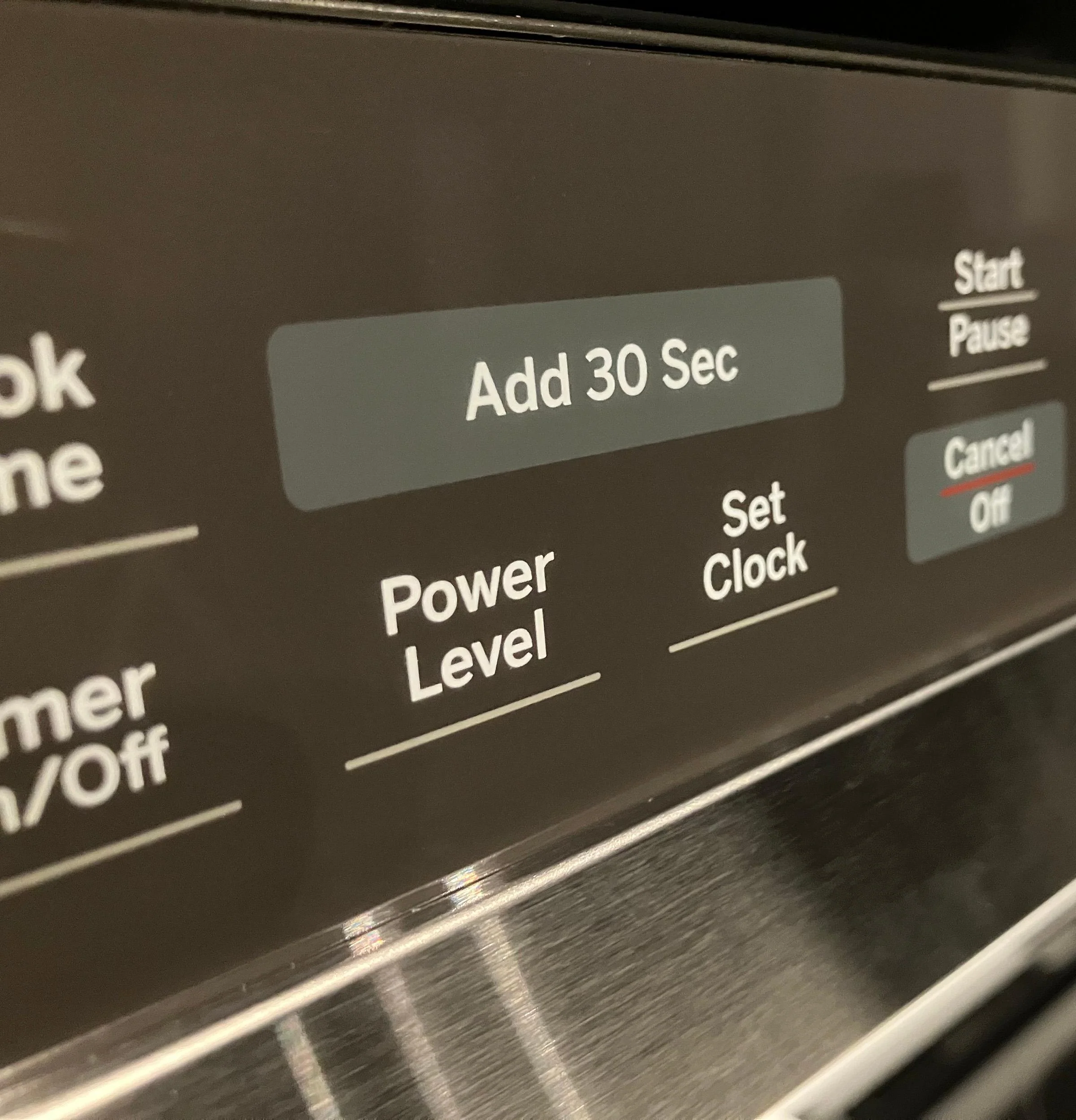 PVM9005RYSS GE Profile™ 2.1 Cu. Ft. Over-the-Range Sensor Microwave Oven - Image 4