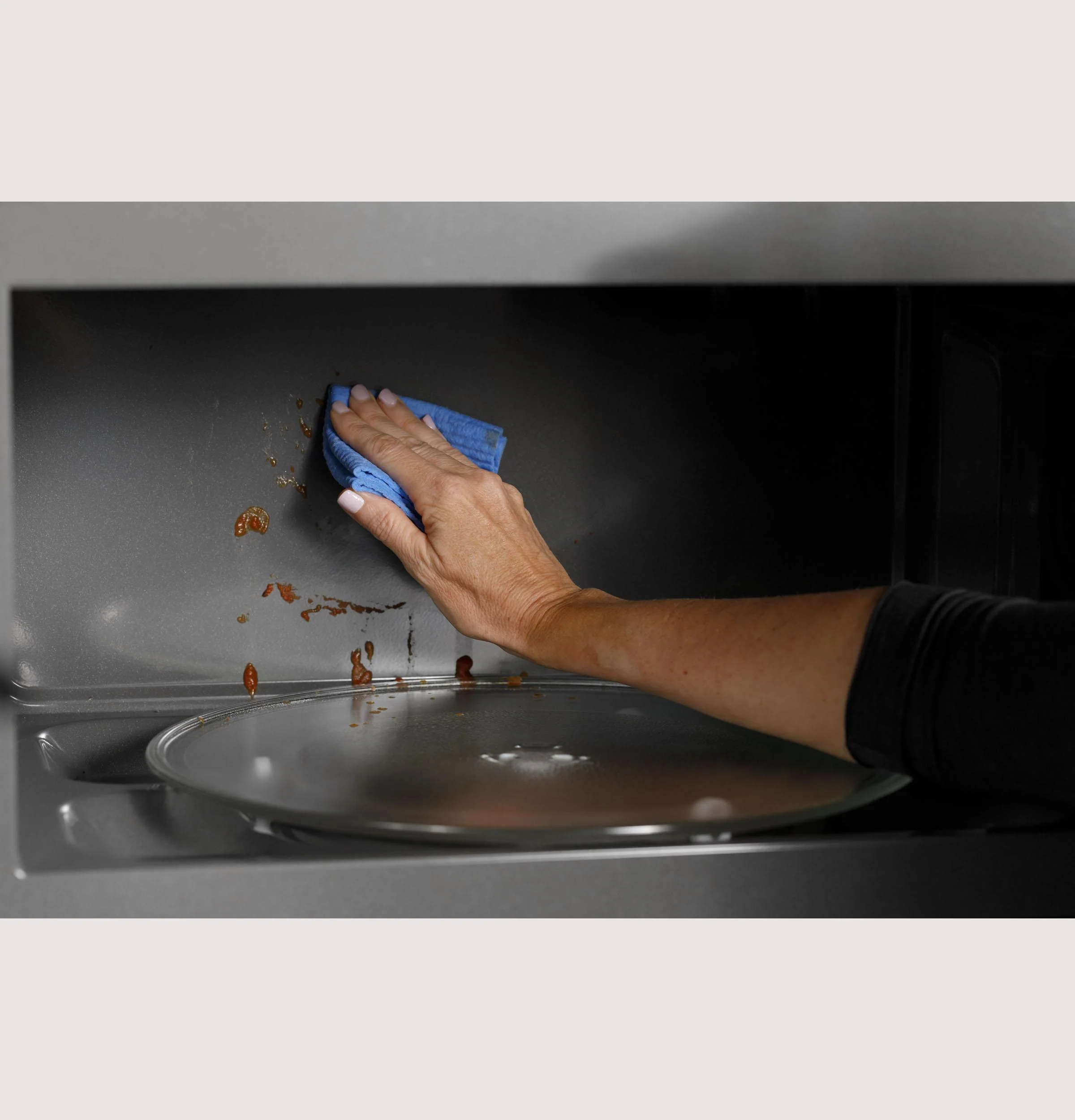 PVM9215SKSS GE Profile™ 2.1 Cu. Ft. Over-the-Range Sensor Microwave Oven - Image 13