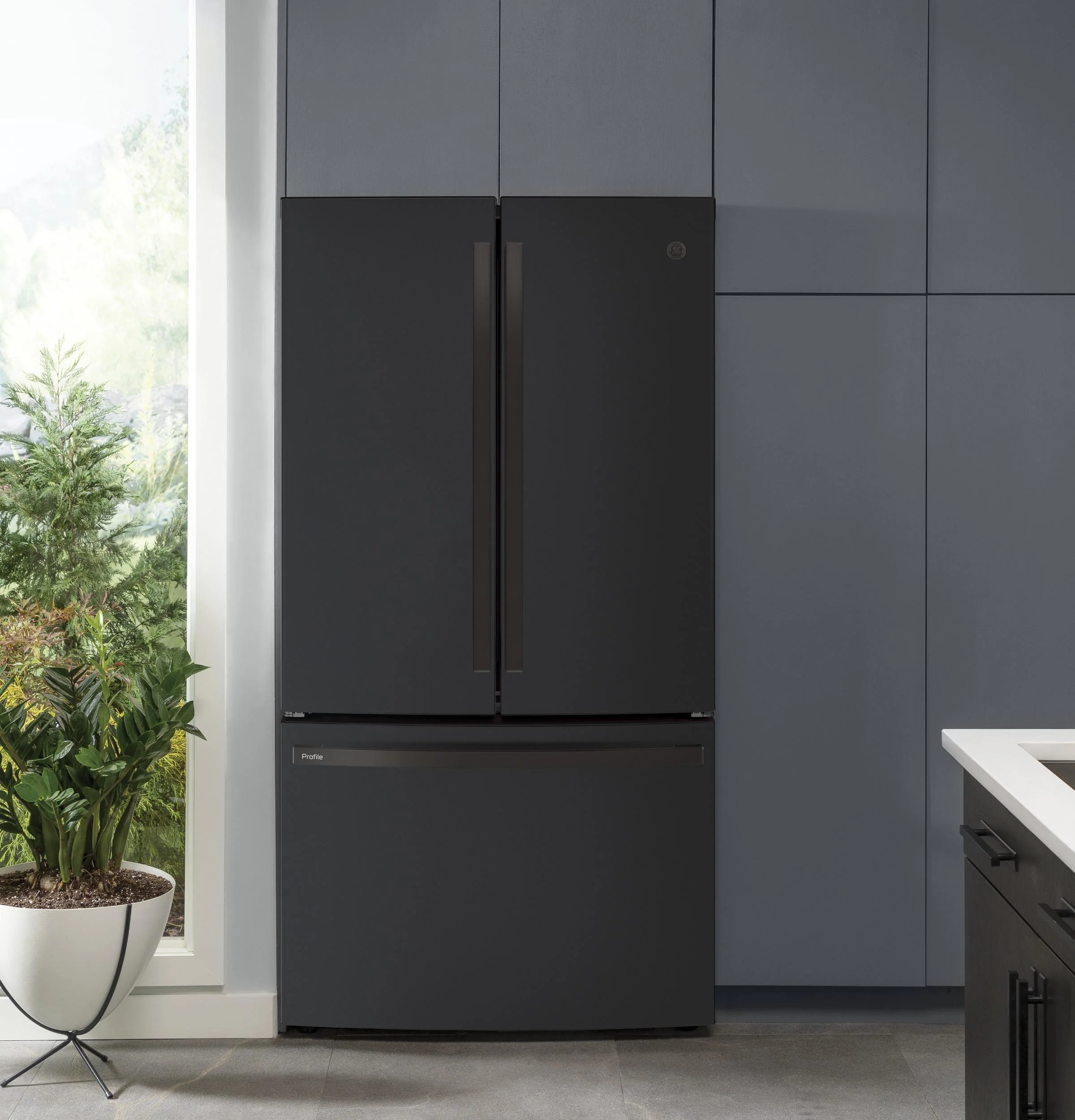 GE Profile™ Series ENERGY STAR® 23.1 Cu. Ft. Counter-Depth French-Door Refrigerator - Image 6