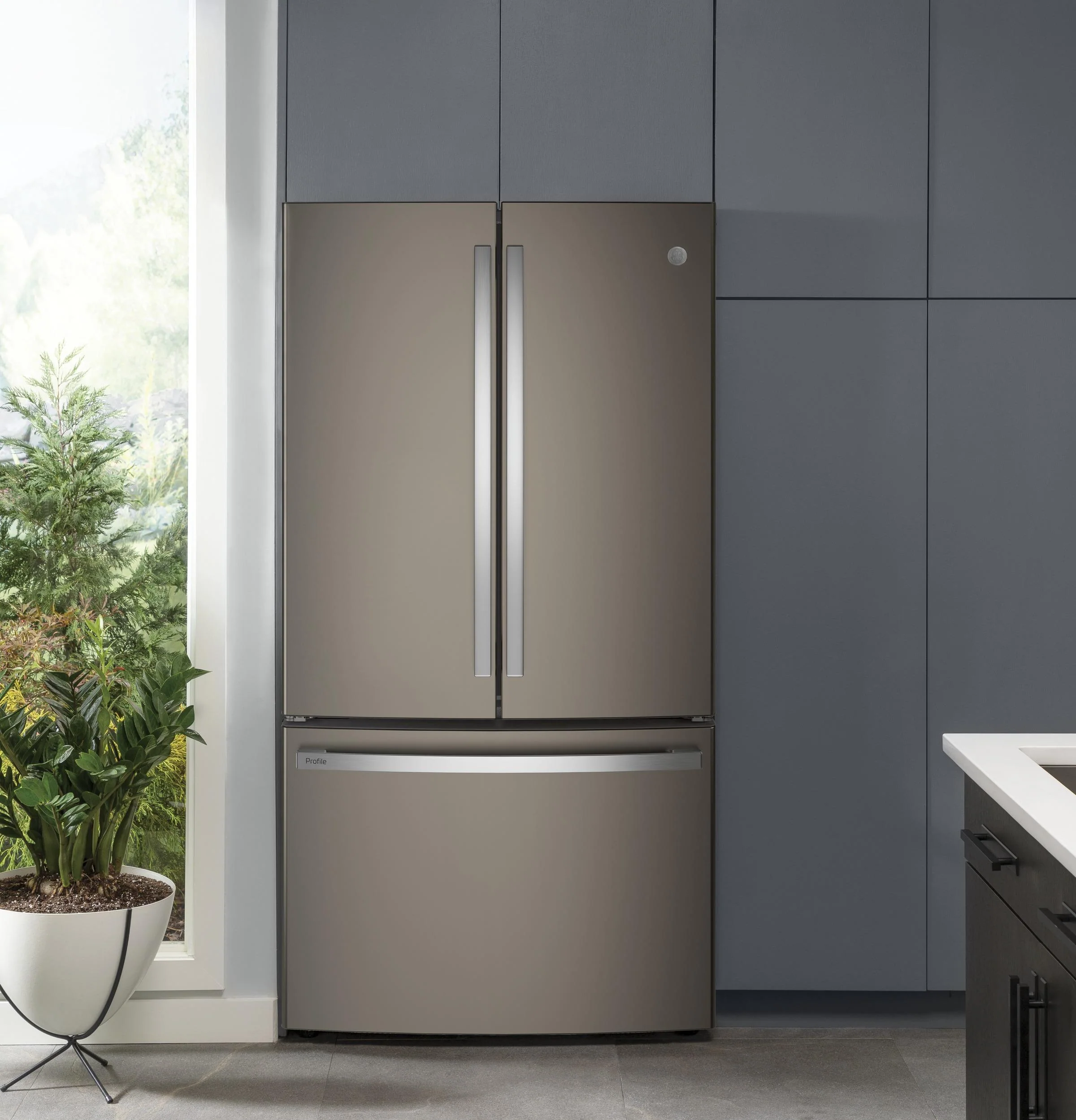 GE Profile™ Series ENERGY STAR® 23.1 Cu. Ft. Counter-Depth French-Door Refrigerator - Image 13
