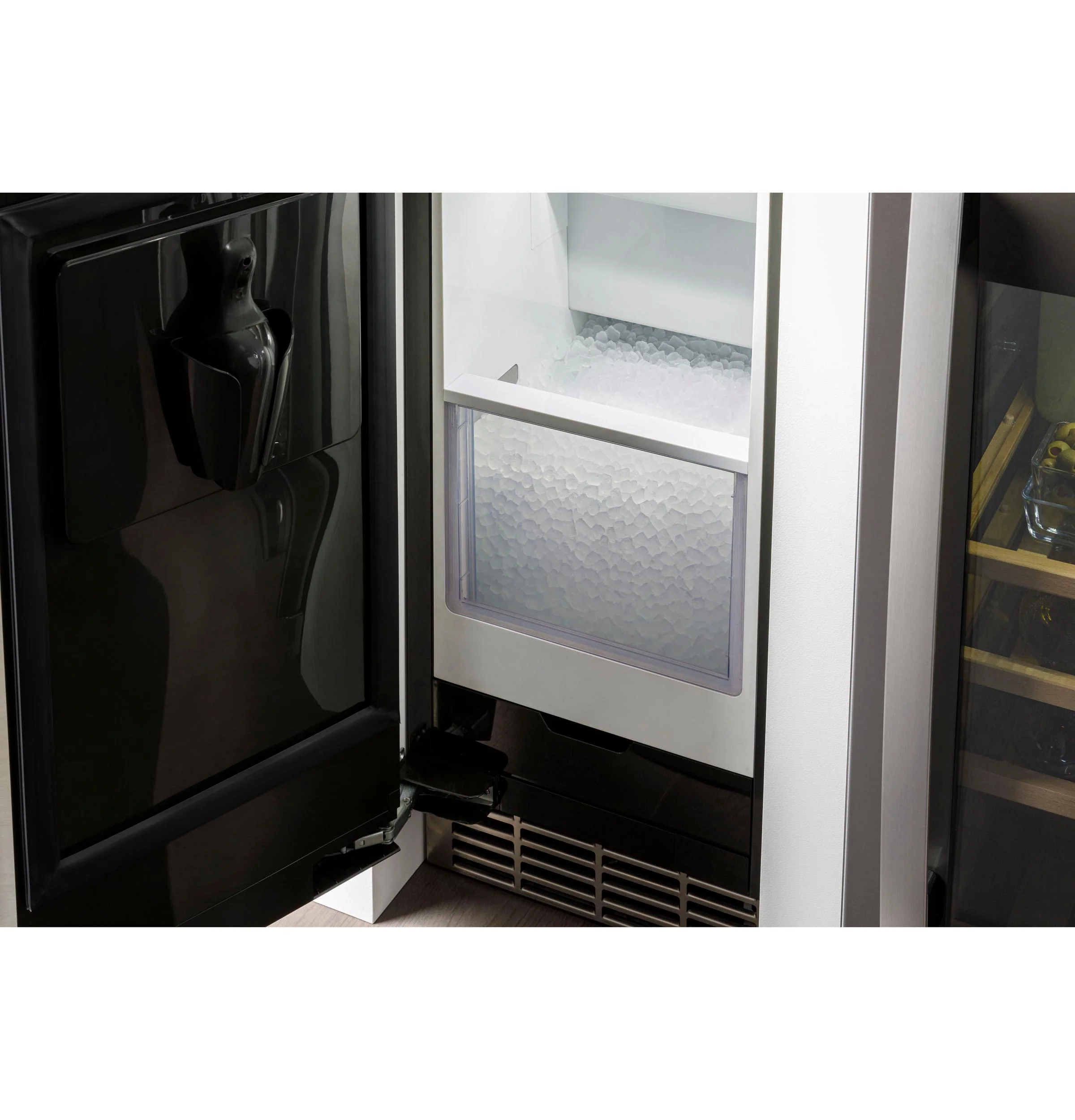 Ge Appliances UNC15NPRII Ice Maker 15-Inch Panel-Ready - Nugget Ice - Image 4