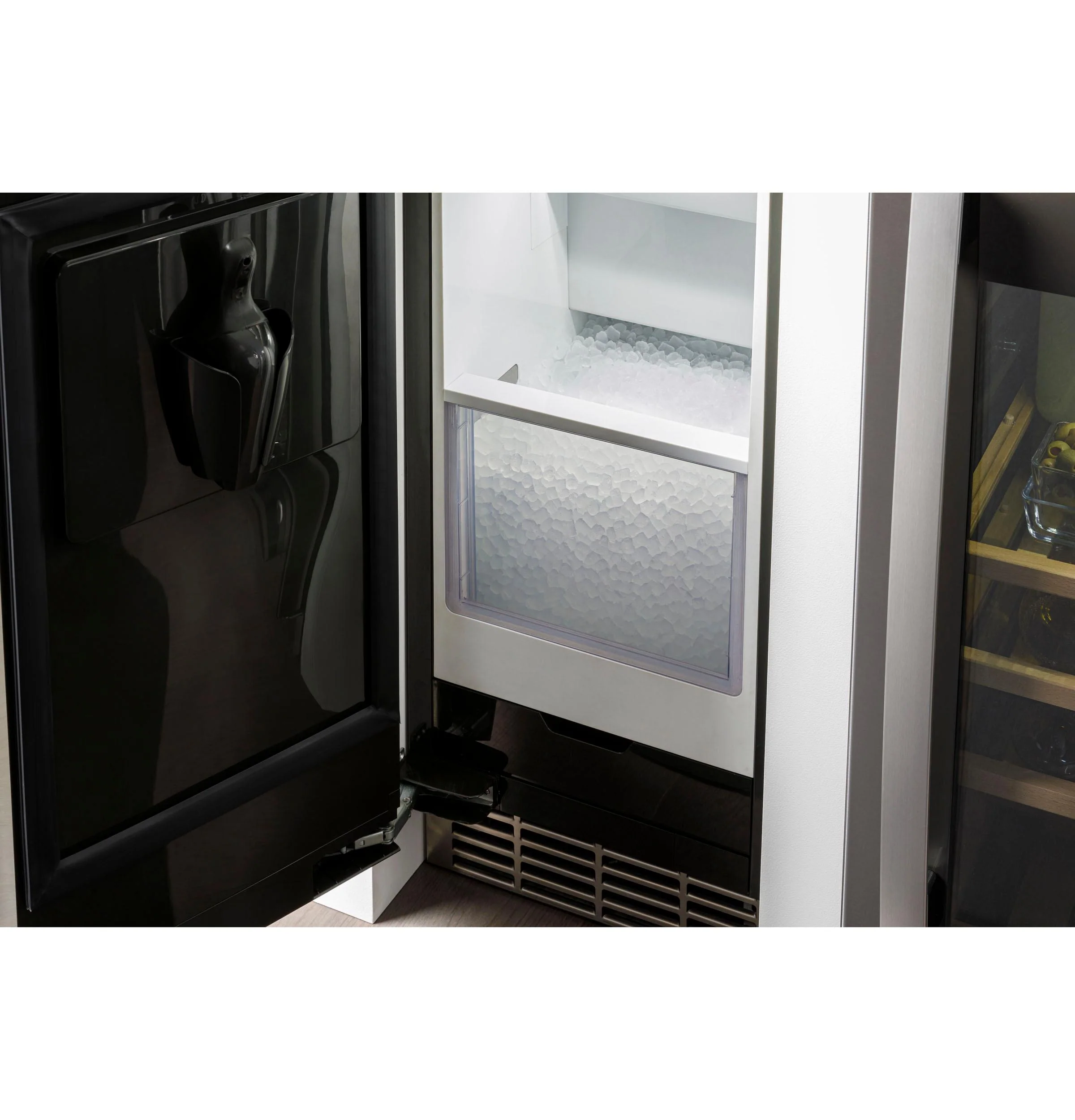 Ge Appliances UNC15NPWII Ice Maker 15-Inch Panel-Ready - Nugget Ice - Image 4