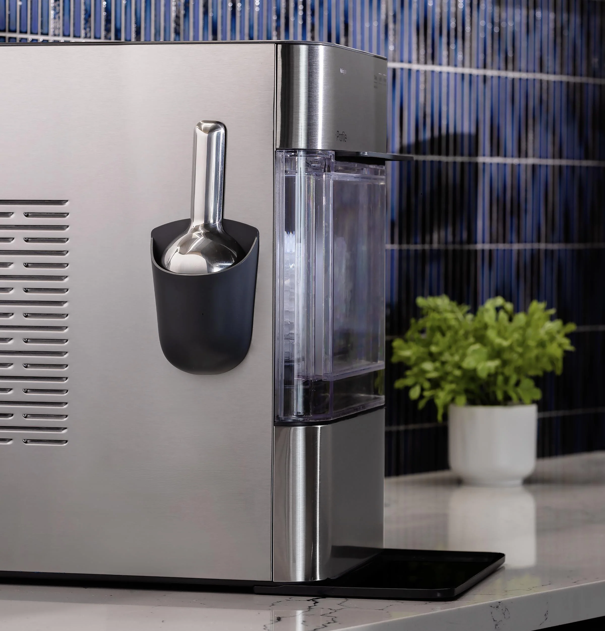 XPIO23SWSS GE Profile™ Opal™ 2.0 Ultra Nugget Ice Maker with Scale Inhibiting Filter - Image 4