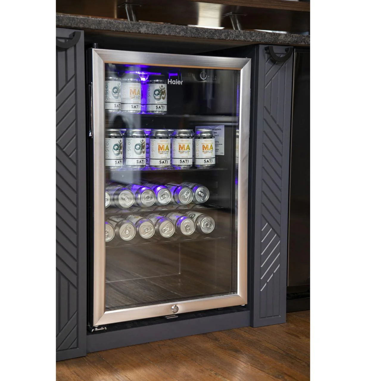 Haier HEBF100BXS 150-Can Beverage Center - Image 50