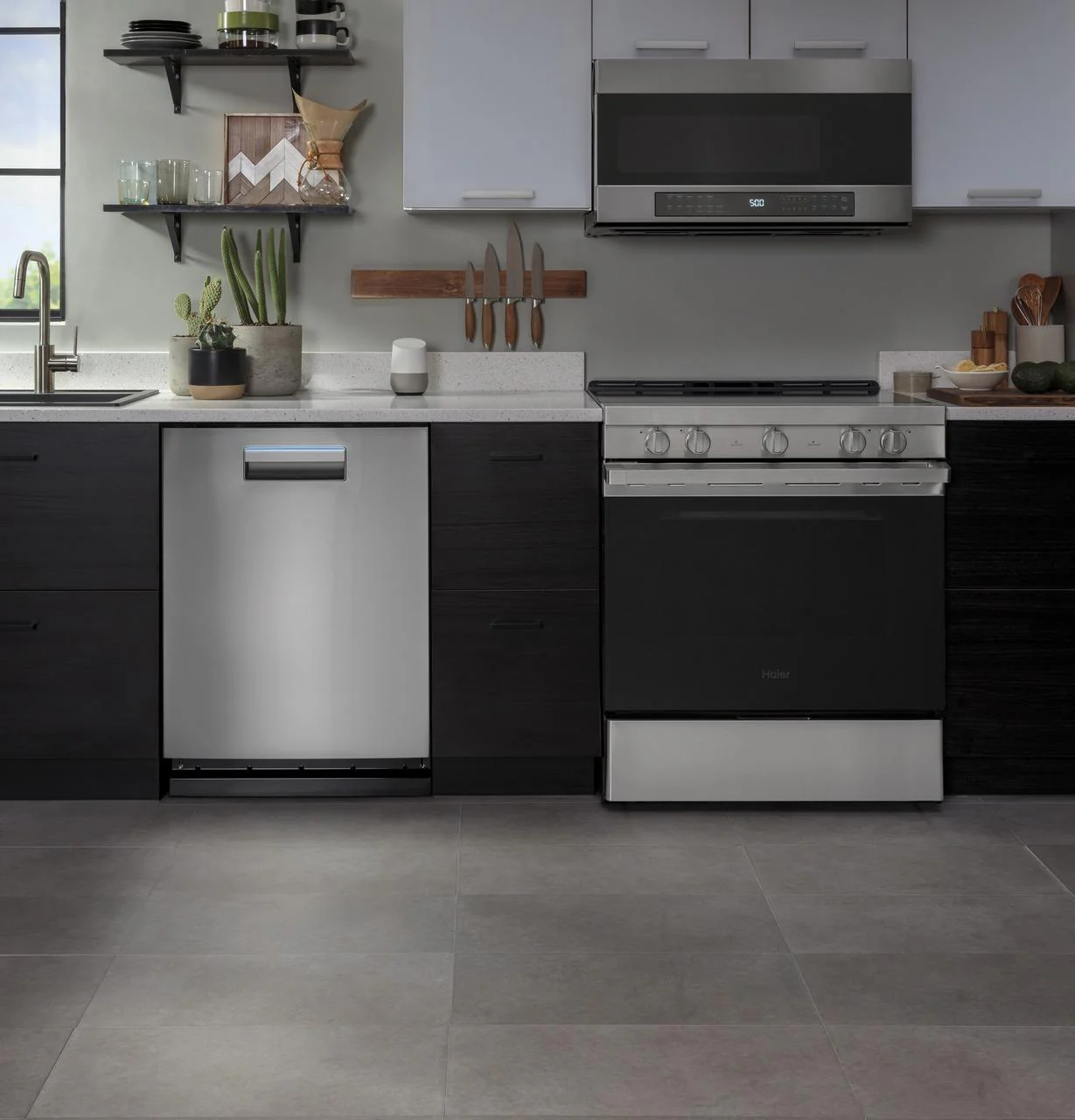 Haier ENERGY STAR® Smart Top Control with Stainless Steel Interior Dishwasher with Sanitize Cycle - Image 44